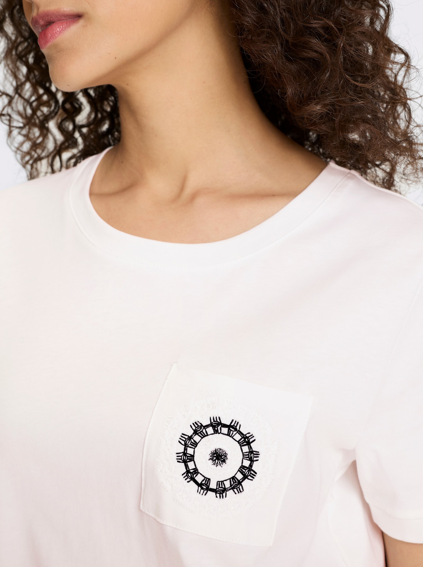 heine Shirt met geborduurde borstzak - ecru