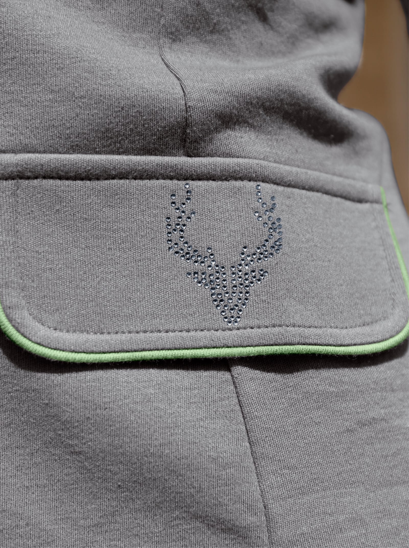 Trachtenrock in A-Form, schwingend - ecru-eucalyptus-bedruckt