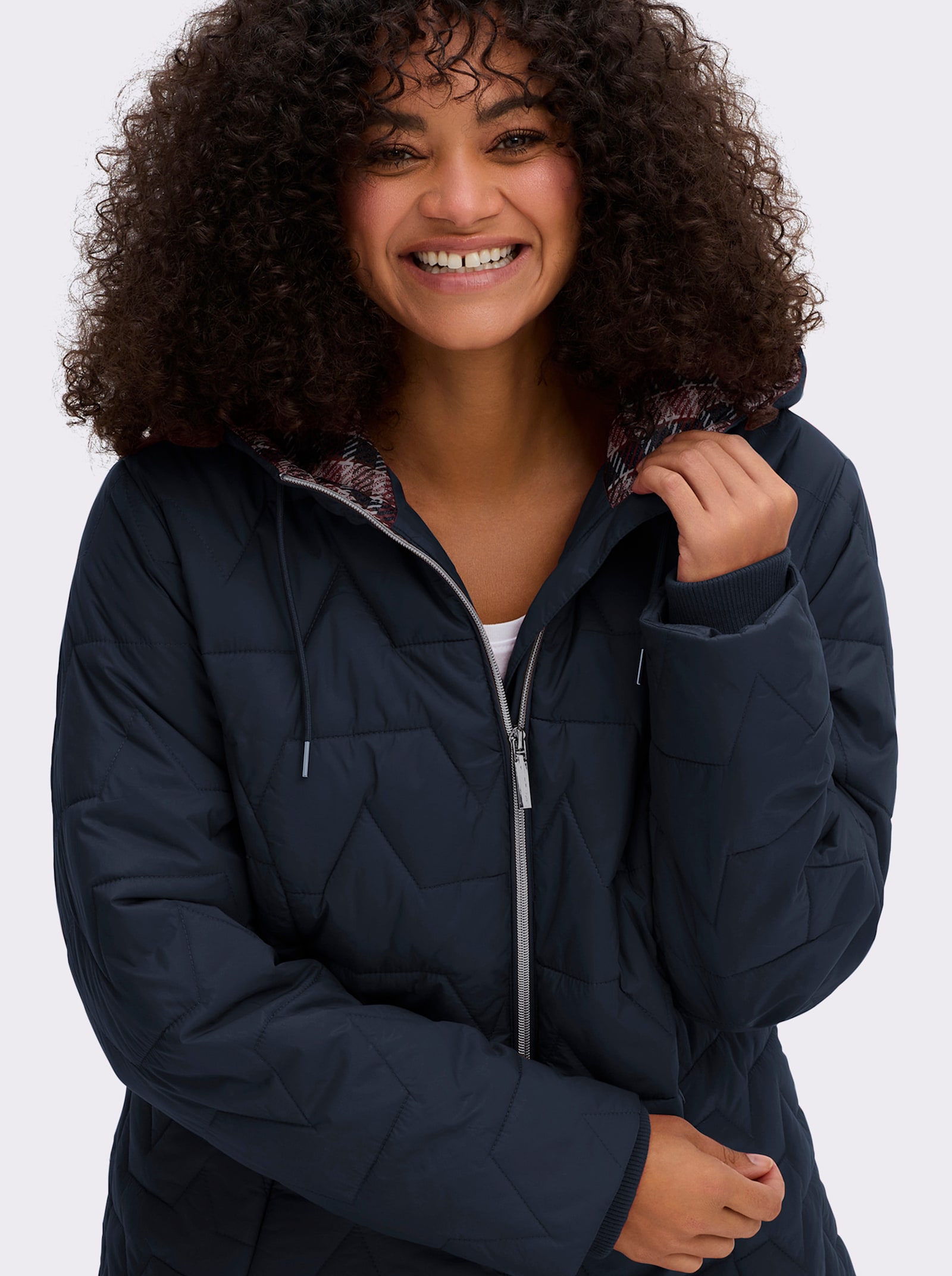 sheego Gewatteerde jas met geruite binnenvoering - diepblauw