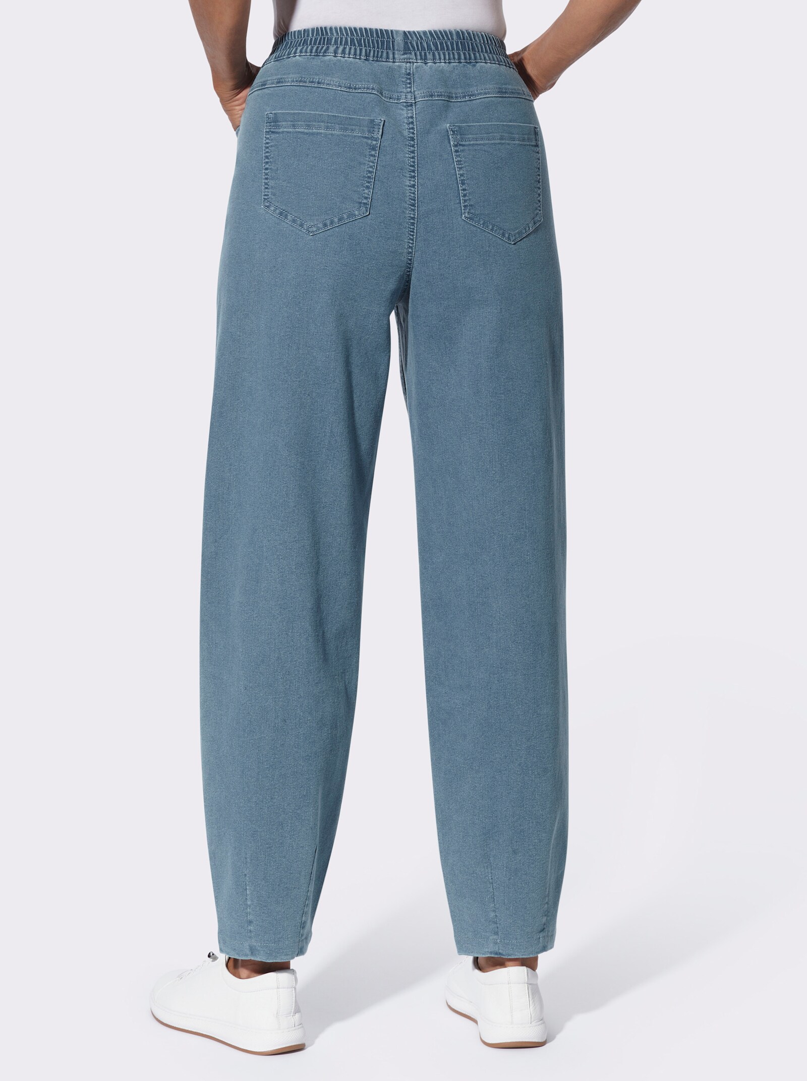 Schlupfjeans Mom-Schnitt mit weiteren Oberschenkeln - blue-bleached