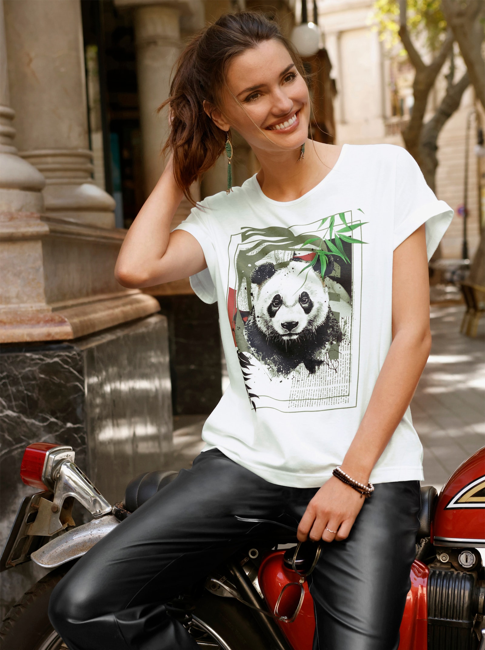 Shirt mit Panda-Motiv - weiß-bedruckt