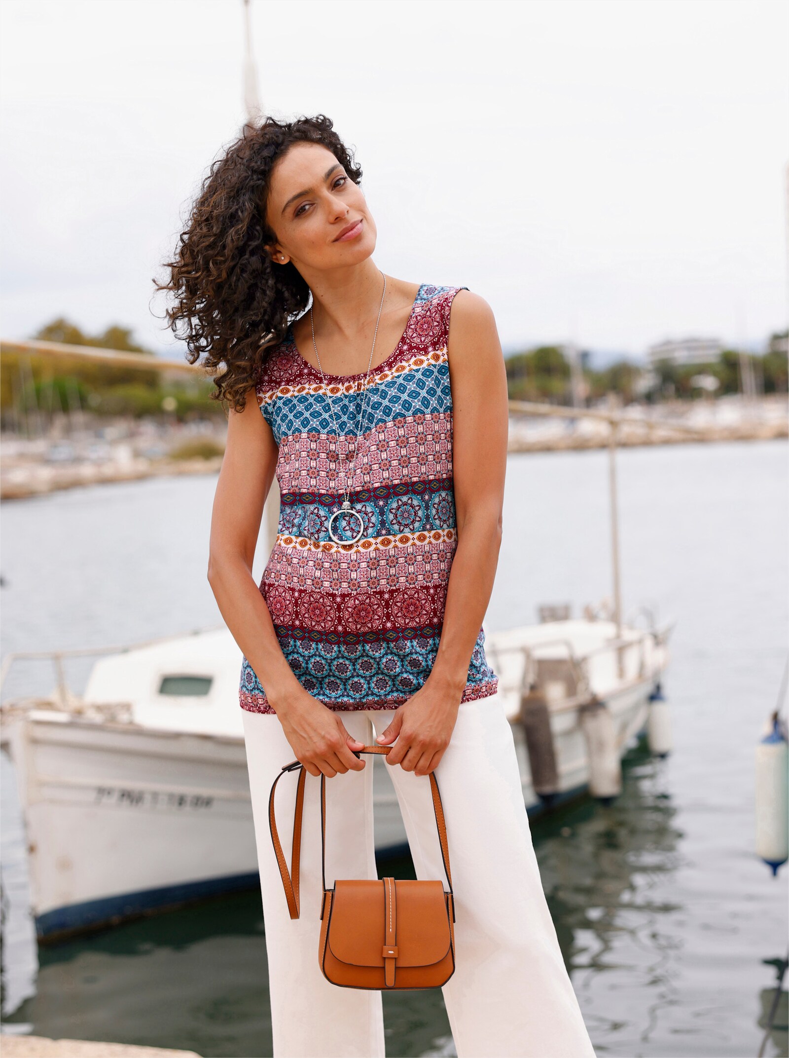 Shirttop mit elastischem Saum - jeansblau-kirsche-bedruckt