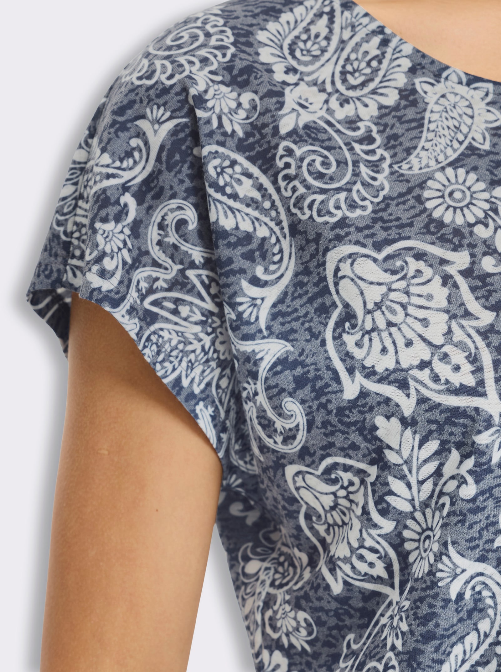 Rundhalsshirt in Ausbrenner-Qualität - marine