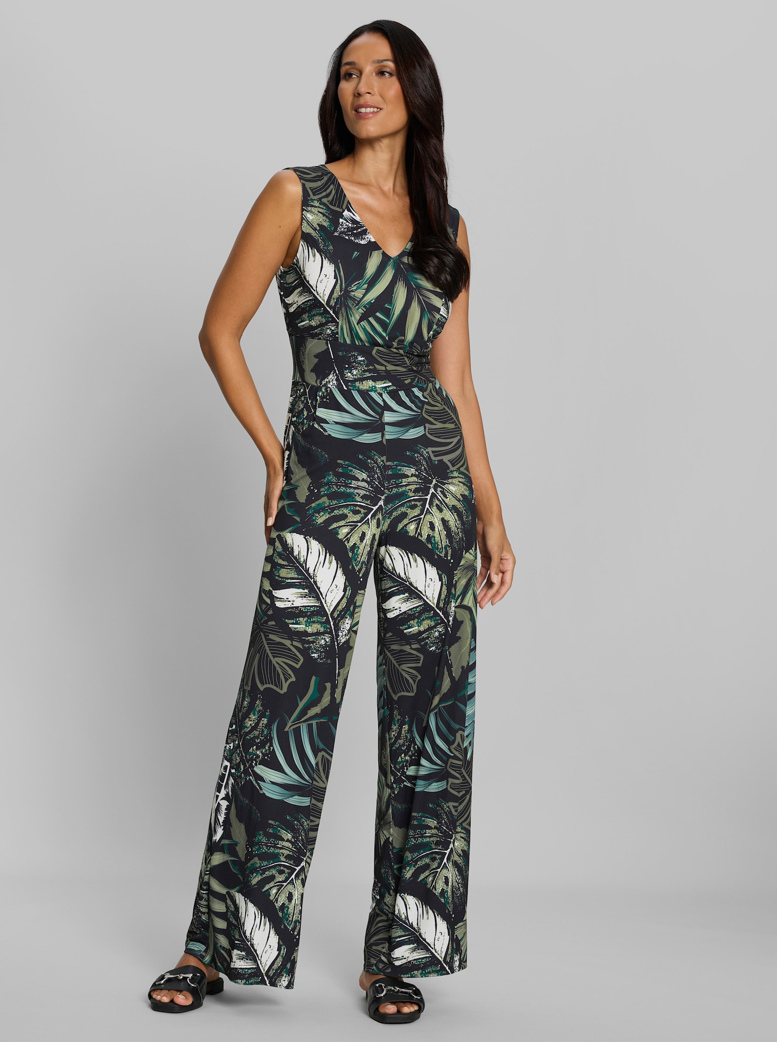 heine Jumpsuit mit Blätterprint - lindgrün-schwarz-bedruckt