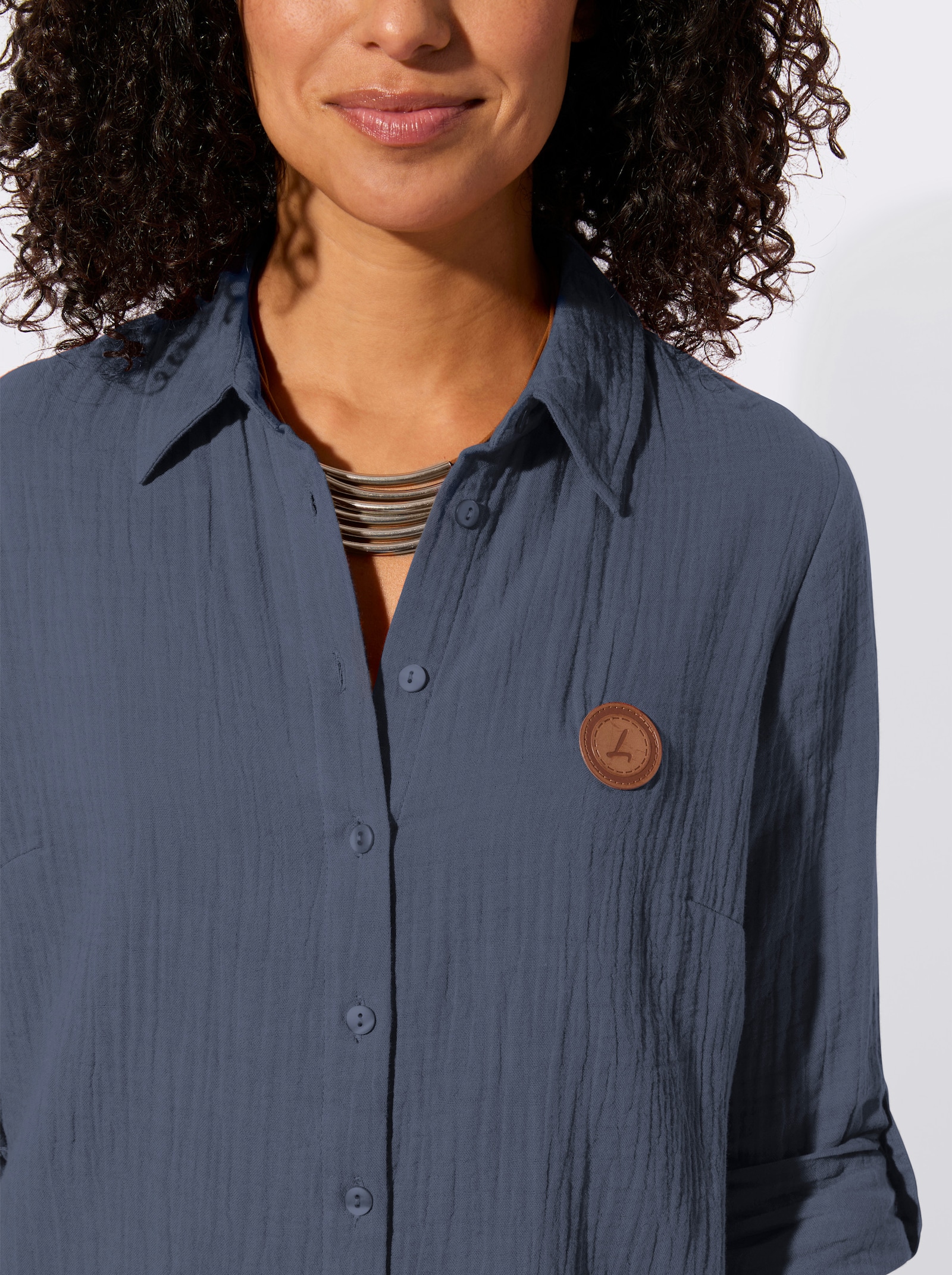 Baumwollbluse mit krempelbaren Ärmeln - rauchblau