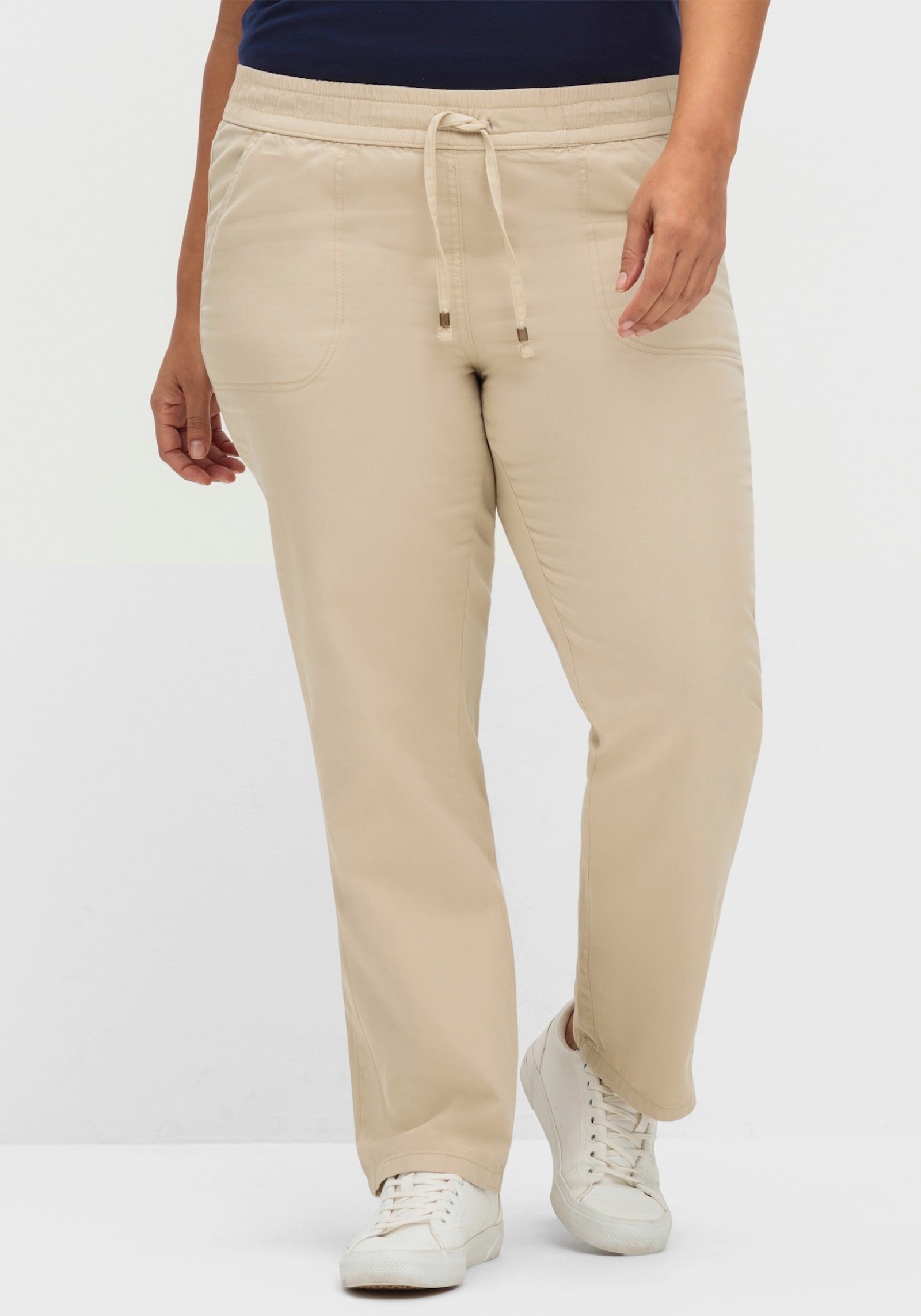 Schlupfjeans mit gesmoktem Bund - sand