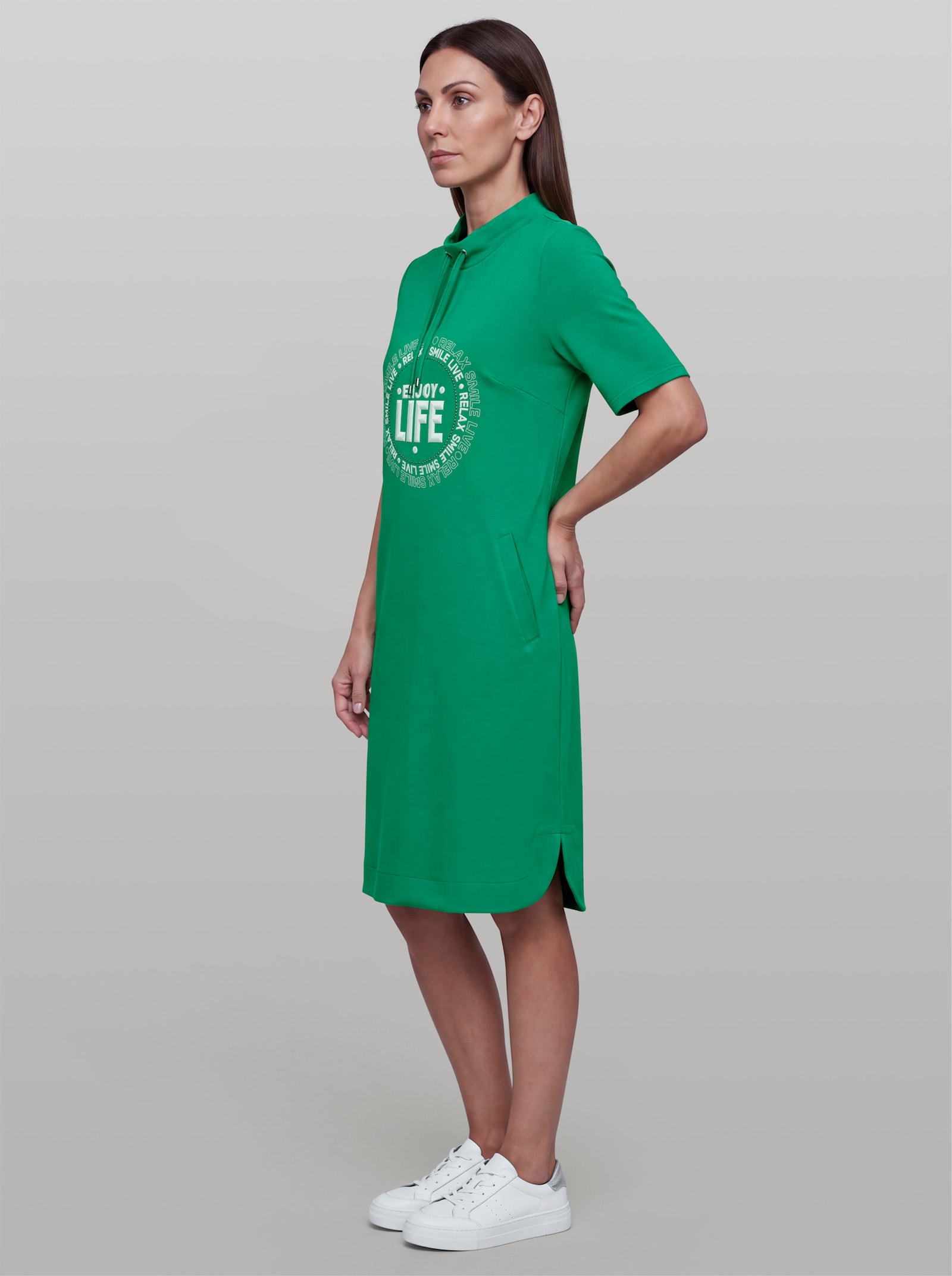 heine Freizeitkleid mit Stickerei - grasgrün-weiß
