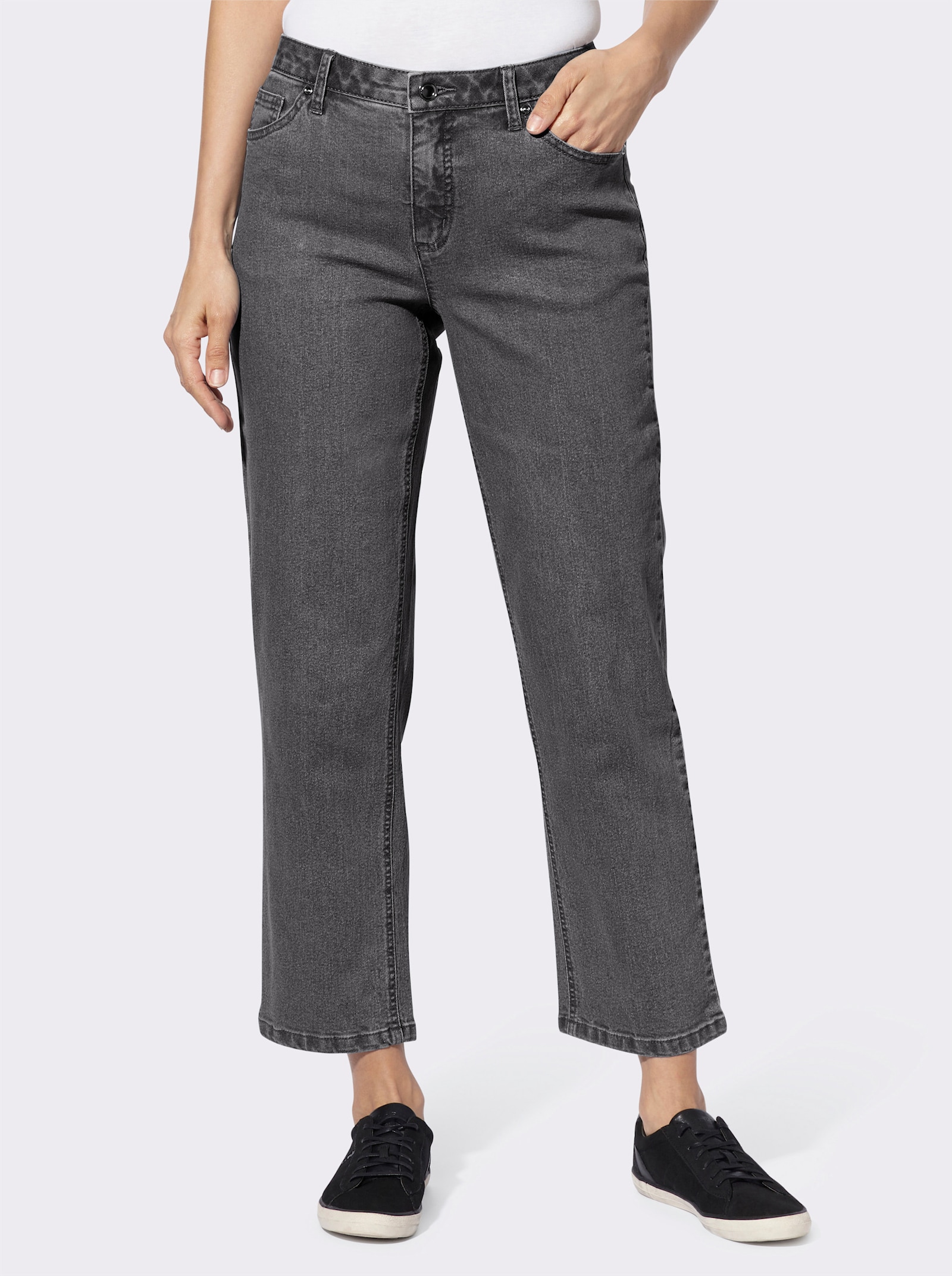 Jeans in enkellang model - dark grey denim