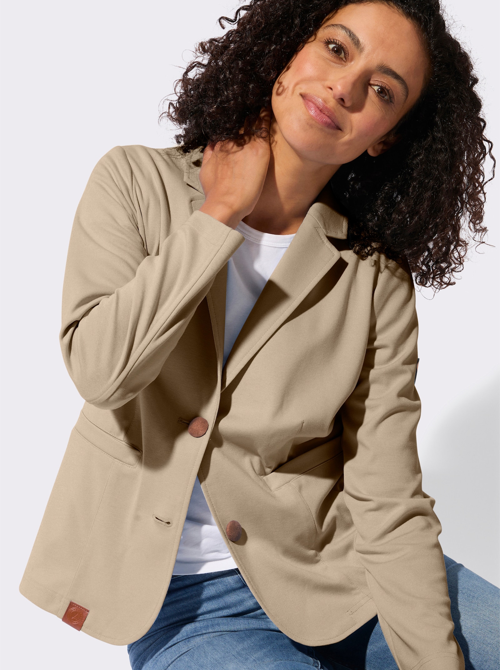 Žerzejový blejzr z interlokové pleteniny - béžová