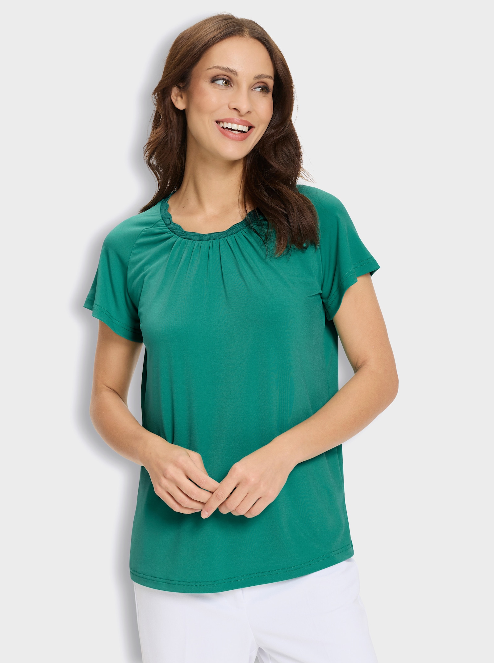 Kurzarmshirt mit gebogten Kanten - smaragd