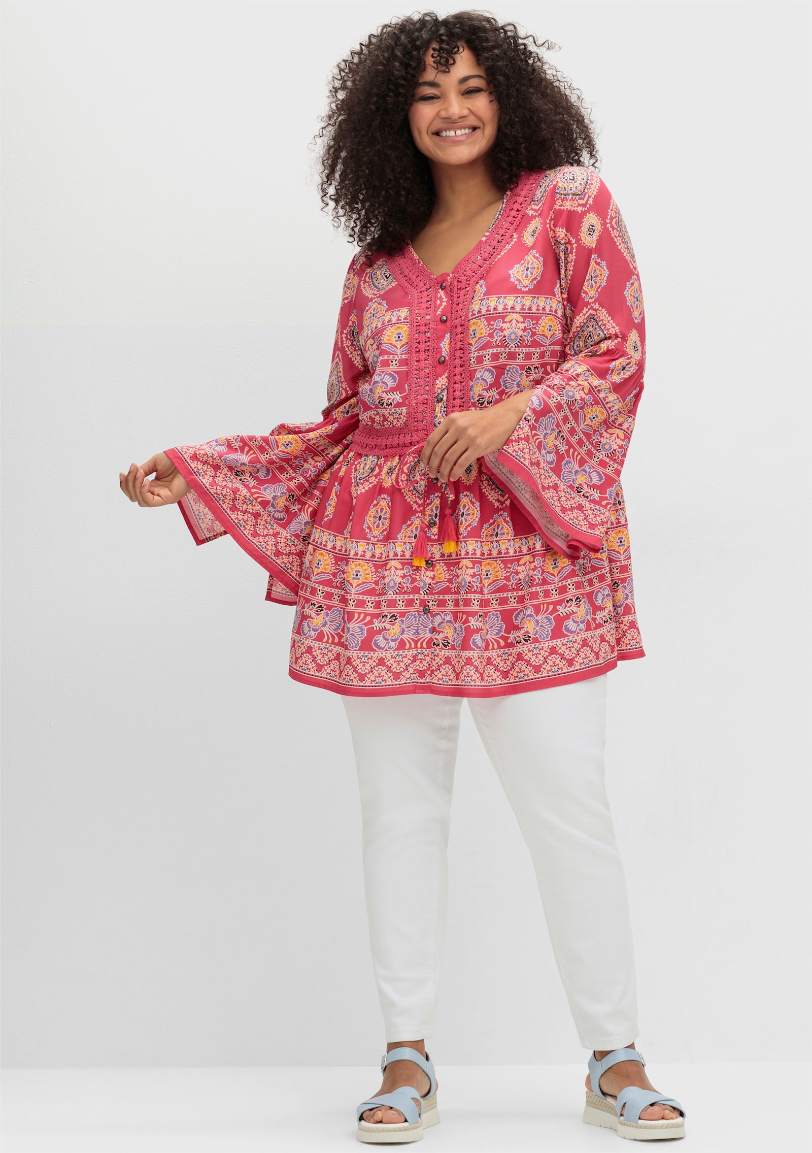 sheego by Joe Browns Lange blouse met trompetmouwen - rood gedessineerd