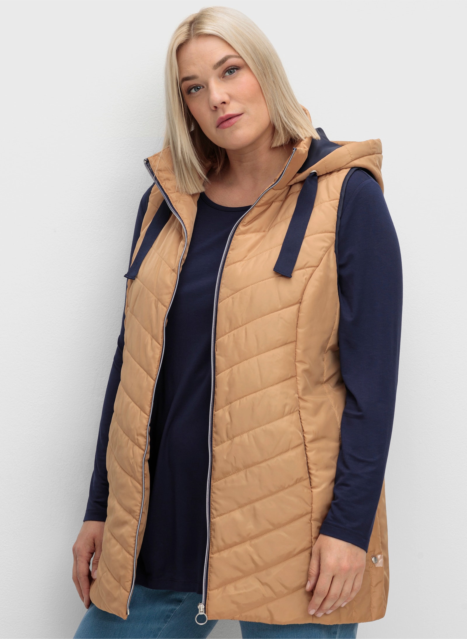 Longweste mit Seitenschlitzen, knöpfbar - camel