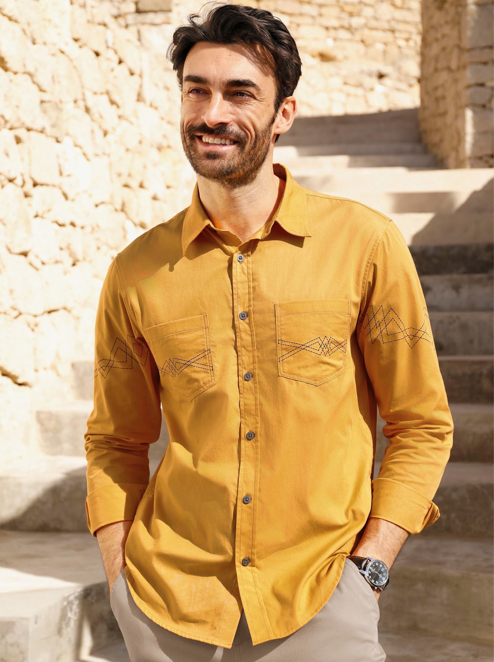 Catamaran Langarmhemd aus Baumwolle, mit Druck - ocker