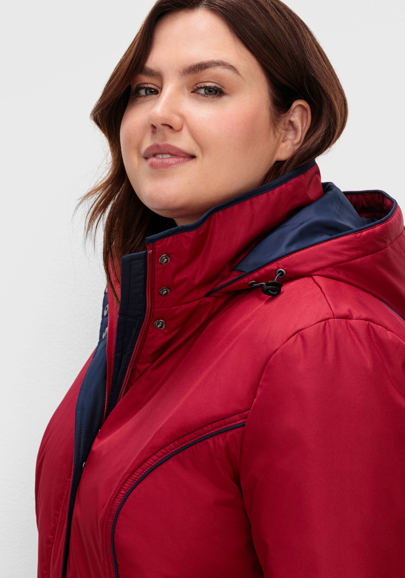 Funktionsjacke mit weitenregulierbarem Saum - rot