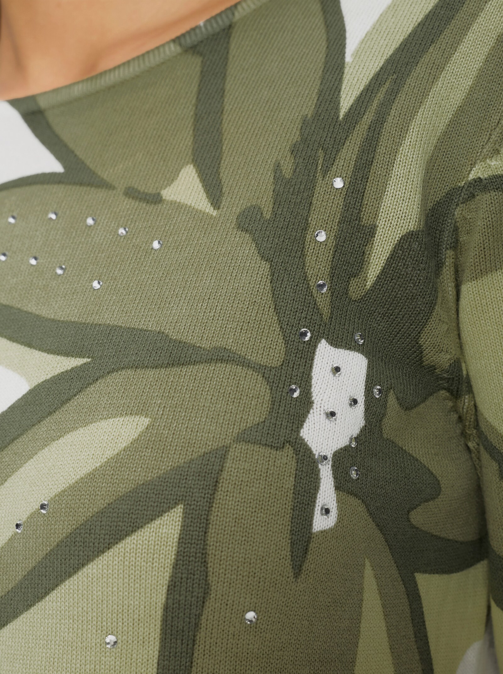 3/4-Arm-Pullover mit Glitzersteinchen - weiß-schilf-bedruckt