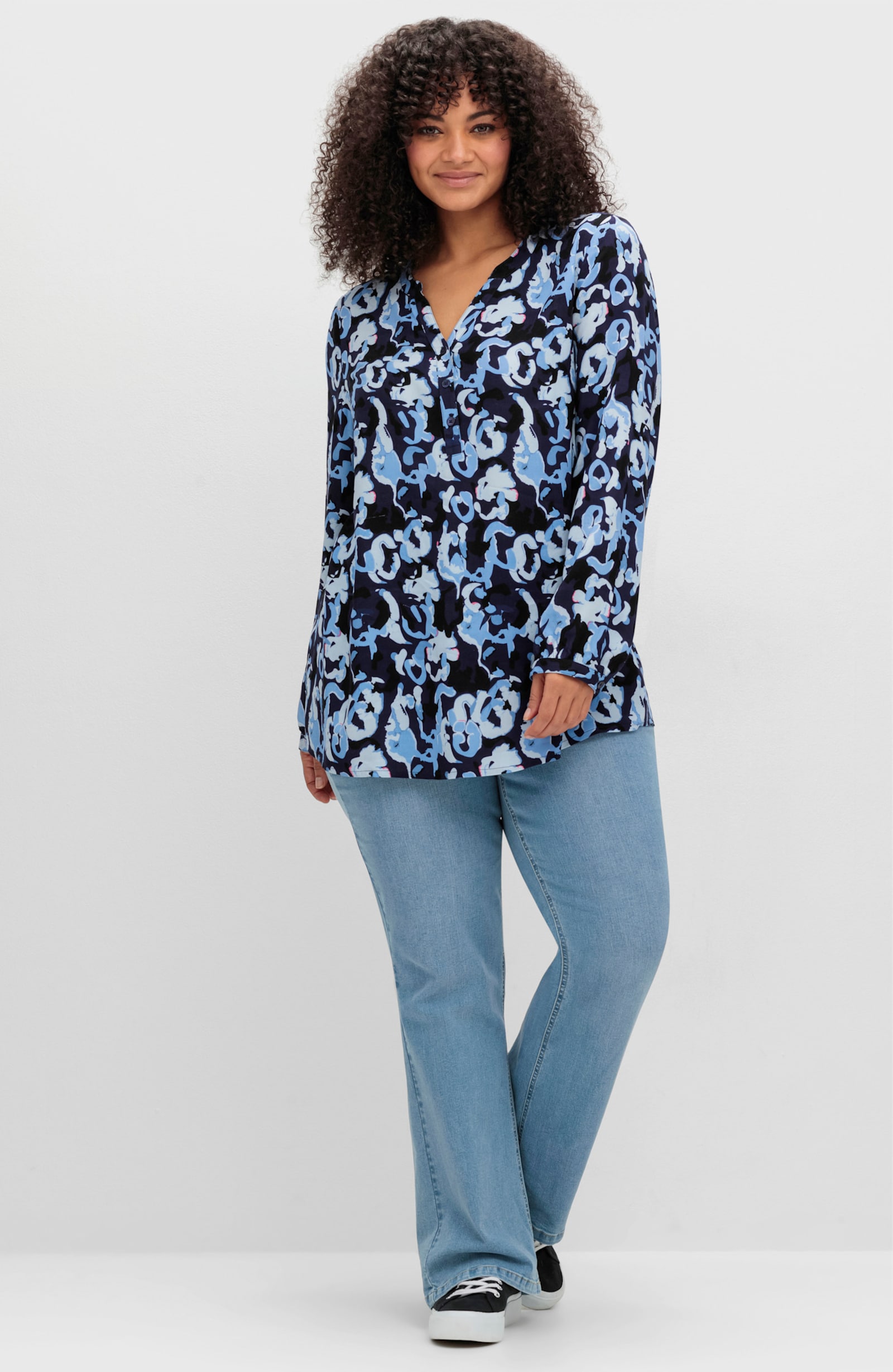 sheego Tunika mit floralem Alloverprint - marine-gemustert