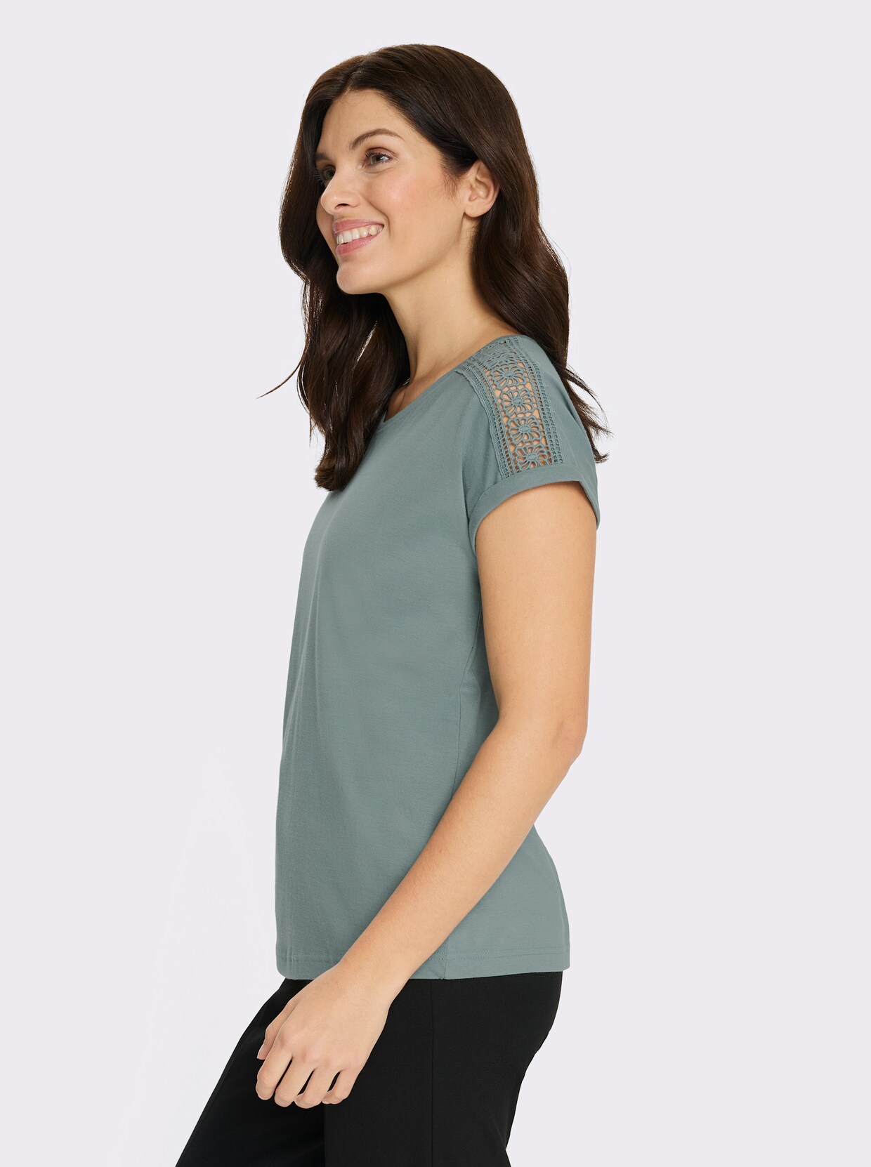 Rundhalsshirt mit Spitze an der Schulter - jade