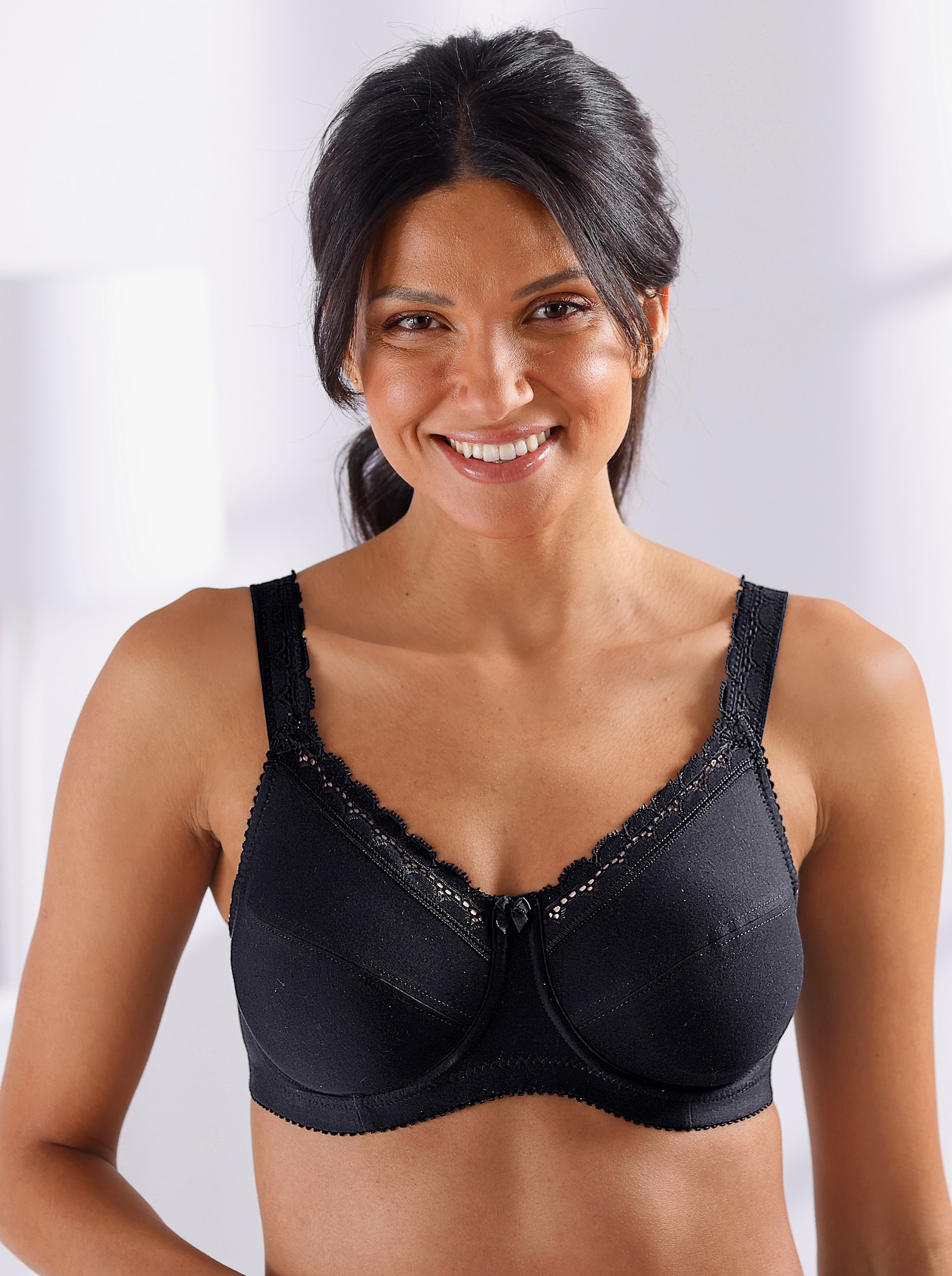 Miss Mary Bügel-BH mit elastischem Spitzenband - schwarz