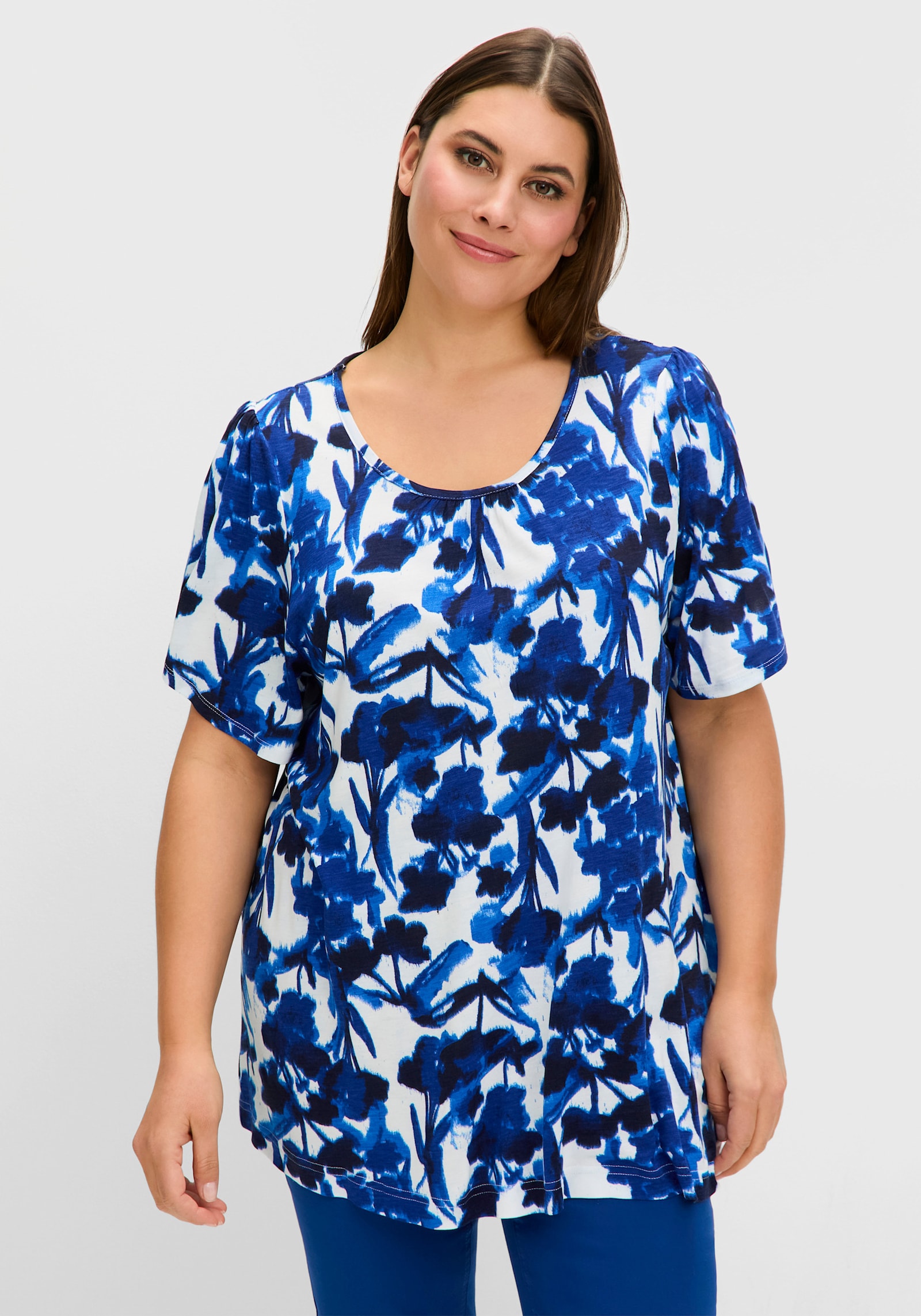 sheego T-shirt à manches chauve-souris, évasé - cobalt à motifs