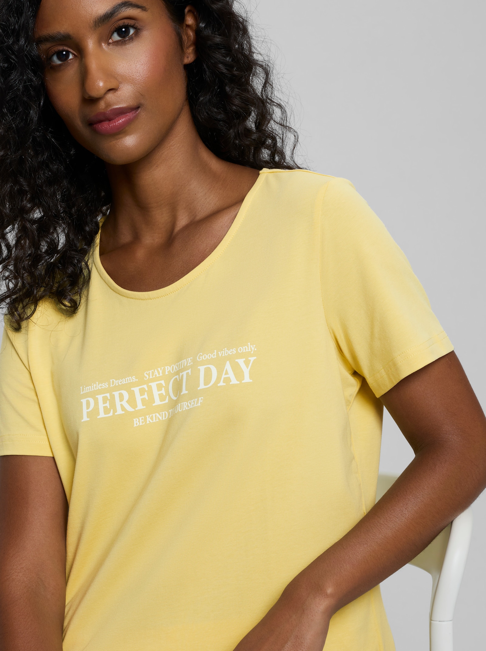 heine Shirt mit Schriftzug - zitrone