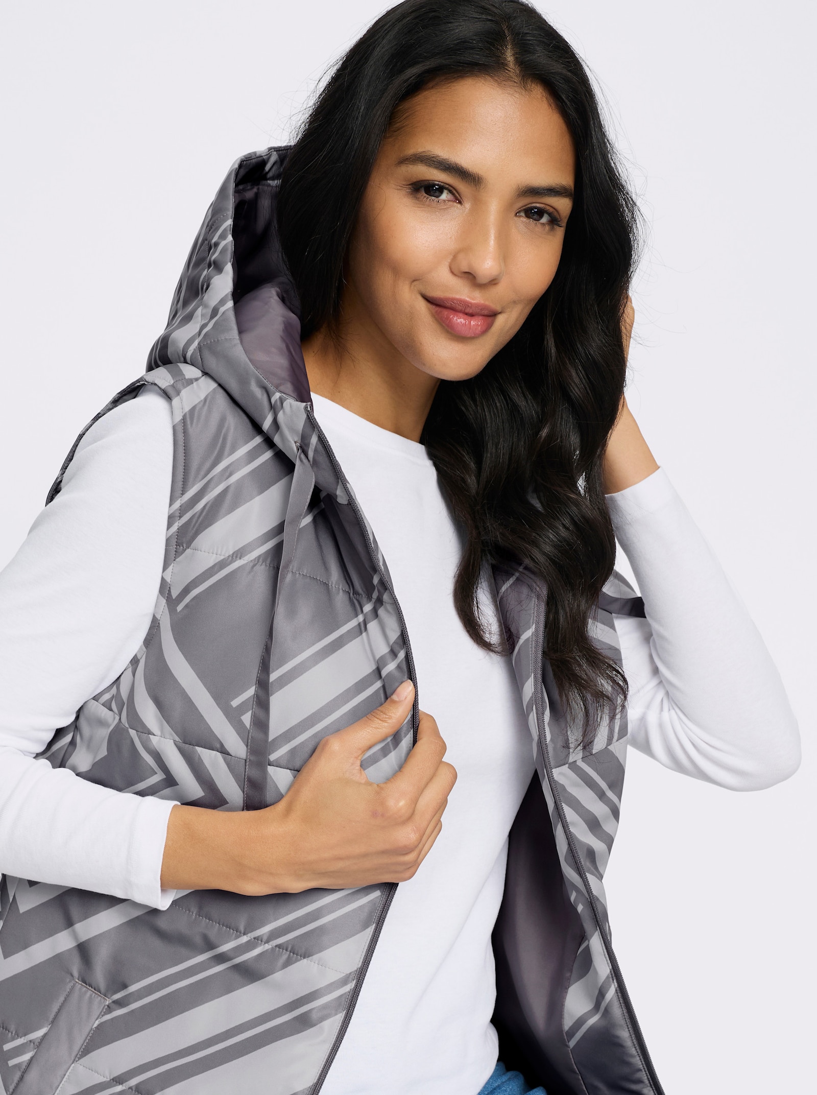 Steppweste mit grafischem Druck - grau-hellgrau-bedruckt