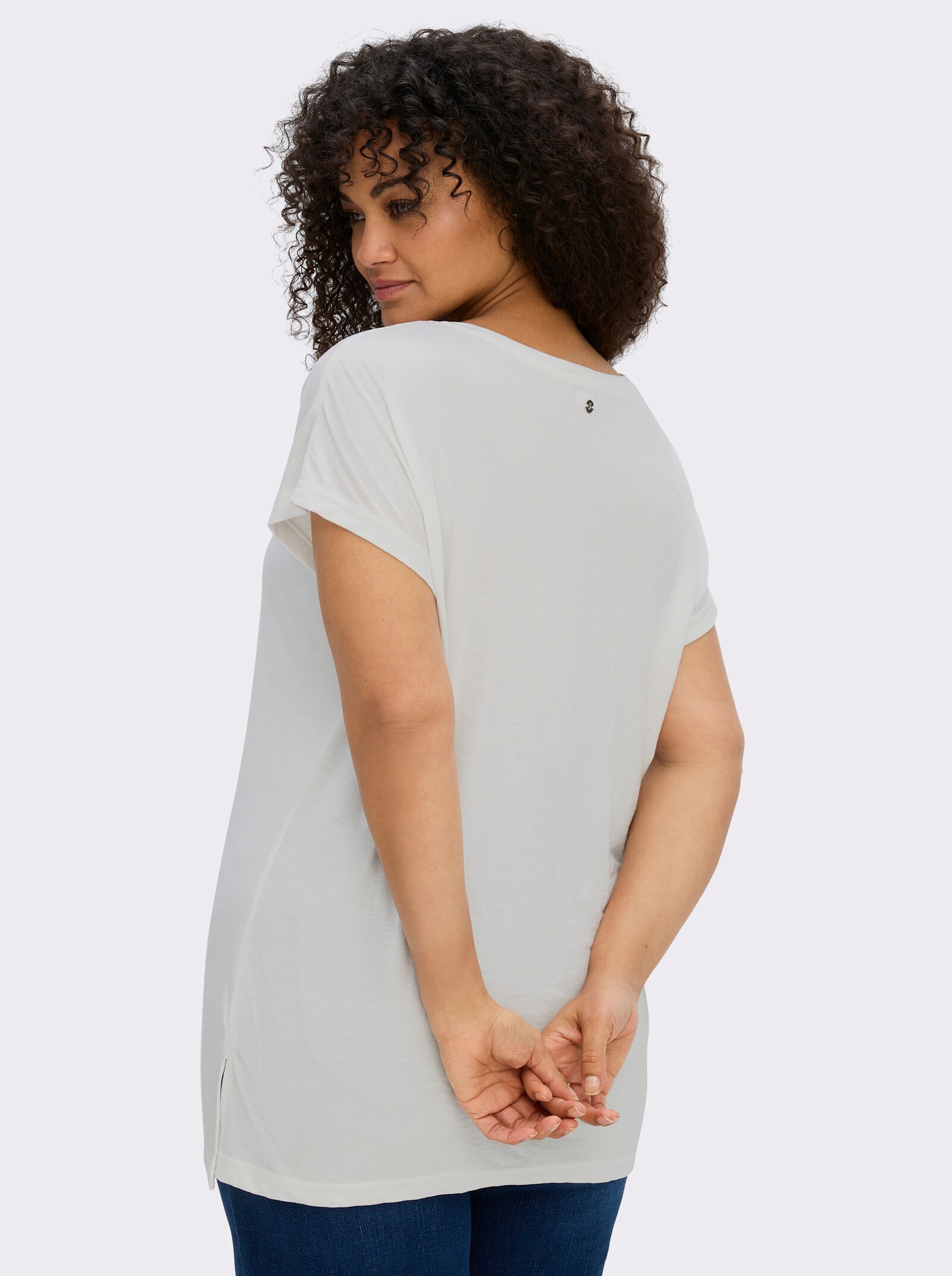 sheego Print-Shirt mit platzierten Blüten - ecru-ozean-bedruckt