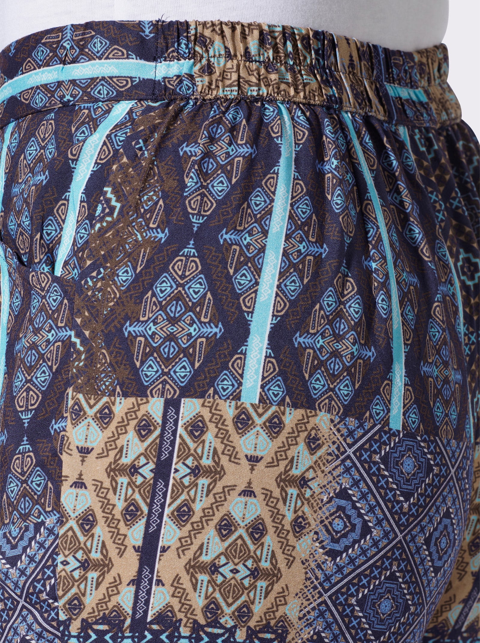 Schlupfhose im Patchwork-Dessin - marine-camel-bedruckt