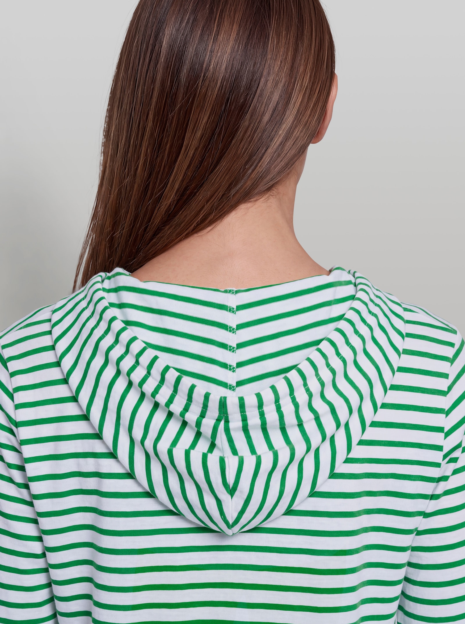 heine Streifenshirt mit Kapuze - weiß-grasgrün-geringelt