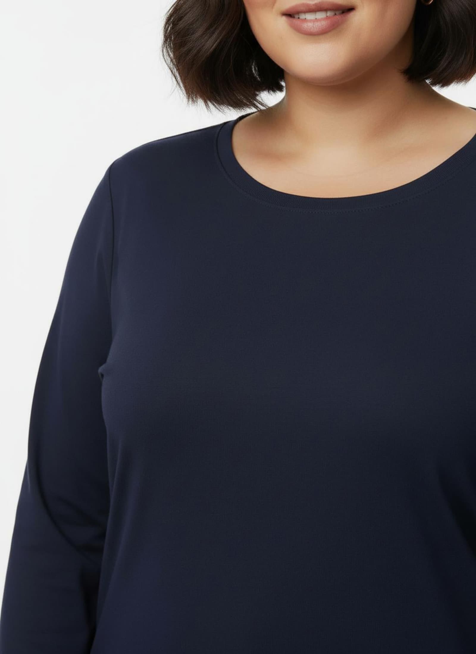 Rundhalsshirt mit zertifizierter Baumwolle - marine