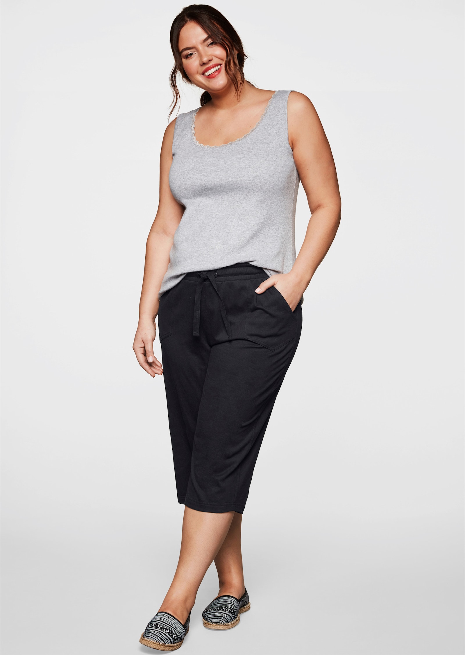 sheego 3/4-Hose mit Schlupfbund, aus Jersey - schwarz