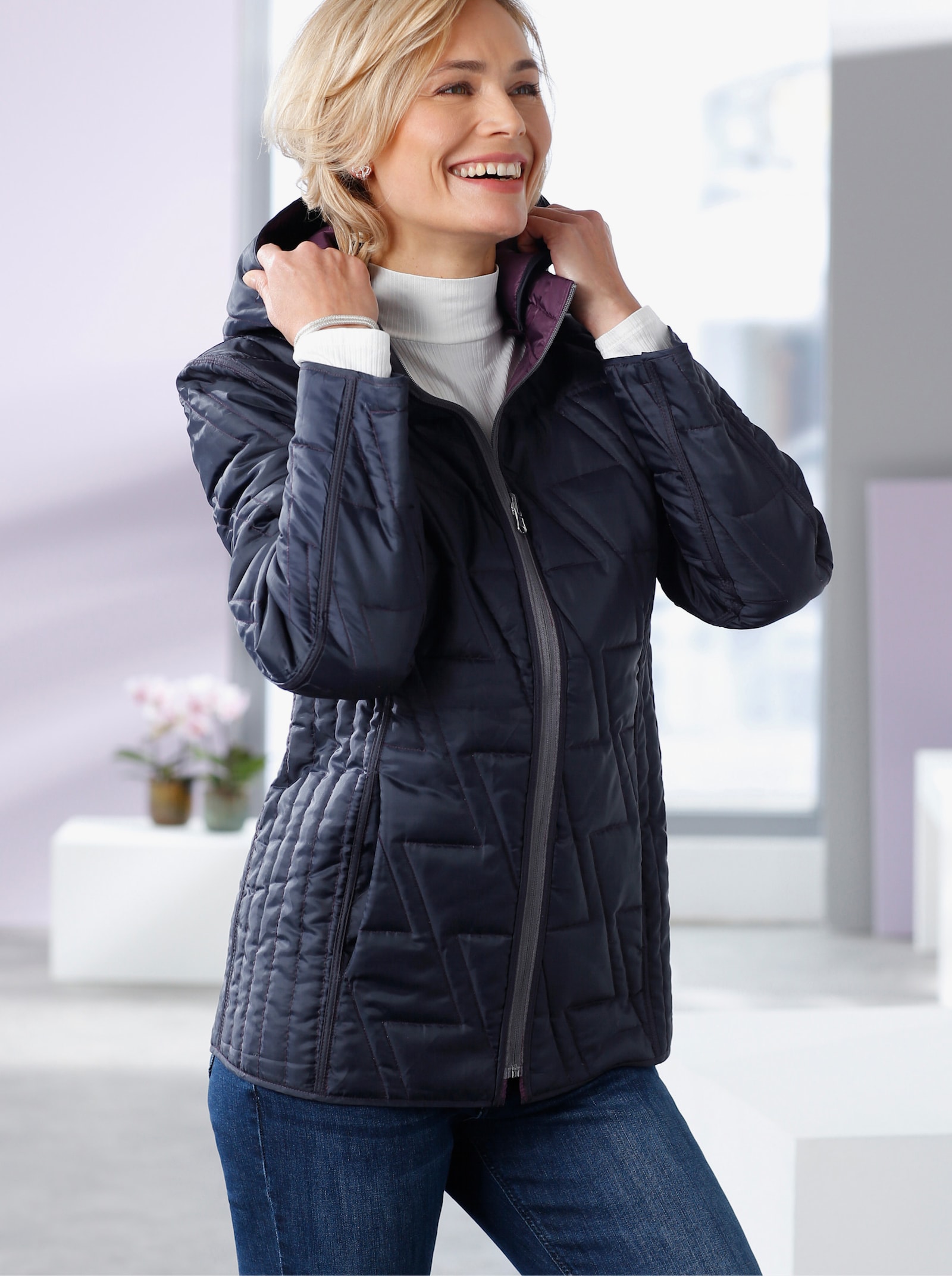 Wendejacke mit Kapuze, abzippbar - violett