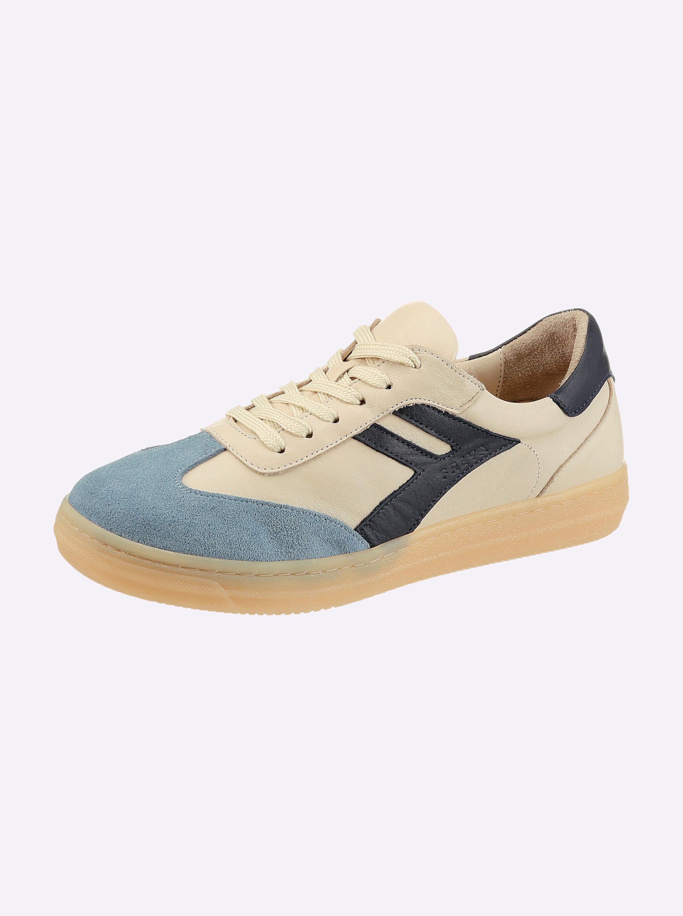 Sneaker