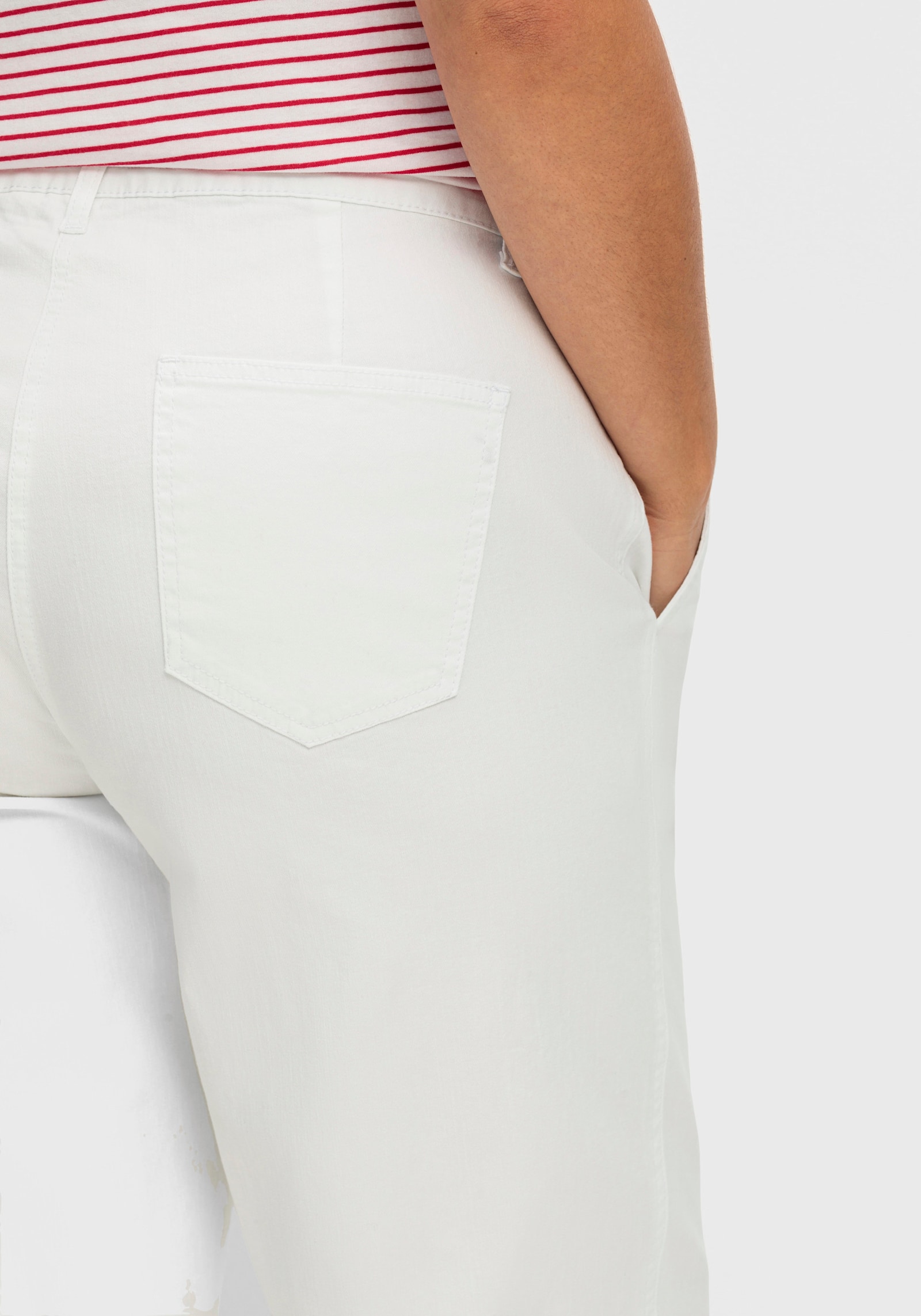 Culotte mit aufgesetzten Taschen hinten - weiß