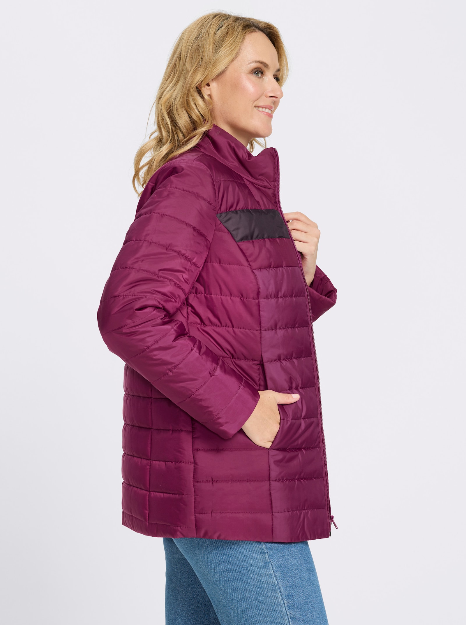 Steppjacke in längerer Form, winterwarm - malve-aubergine