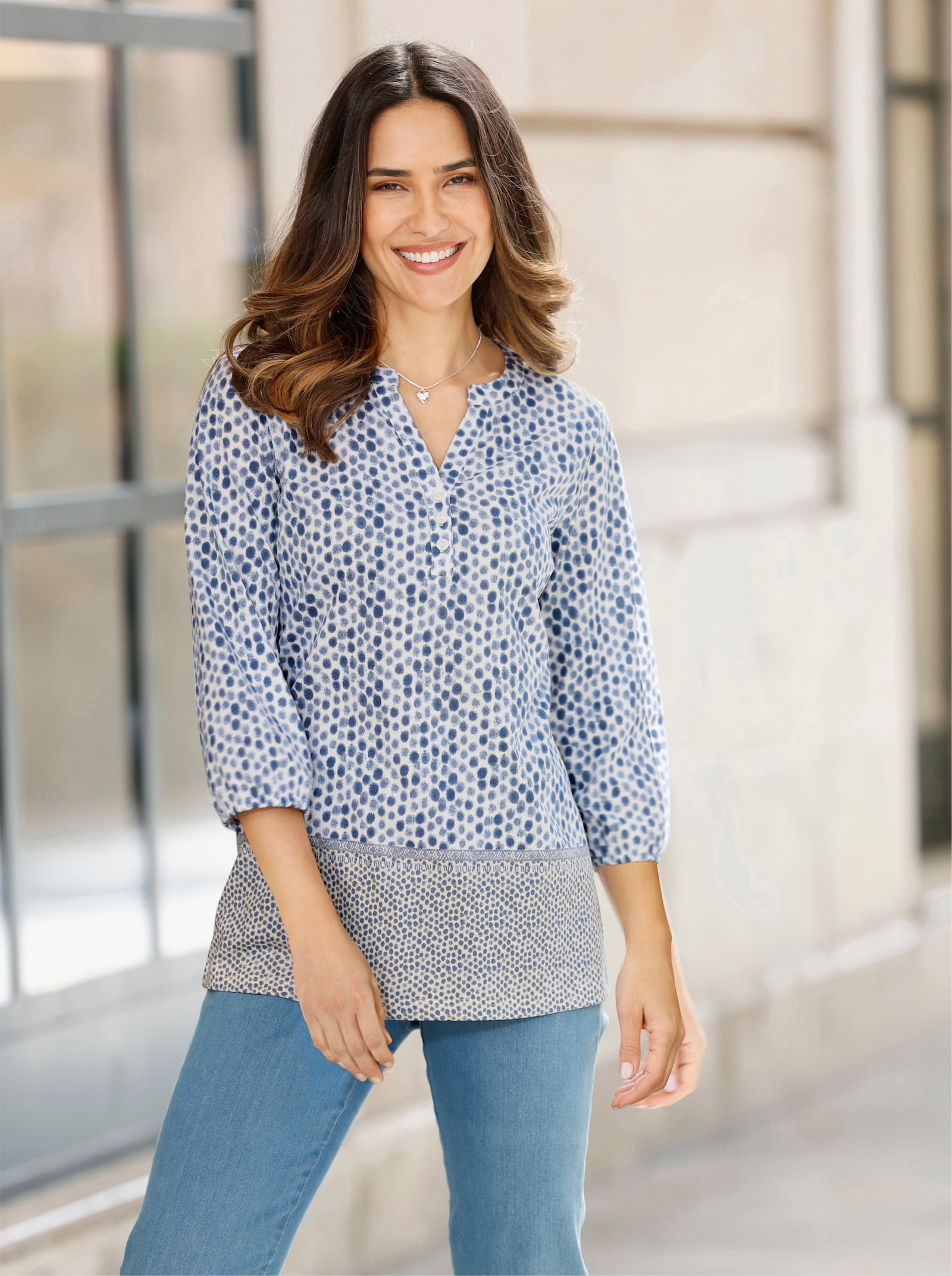 3/4-Arm-Shirt mit Fake-Bordüre - rauchblau-ecru-bedruckt