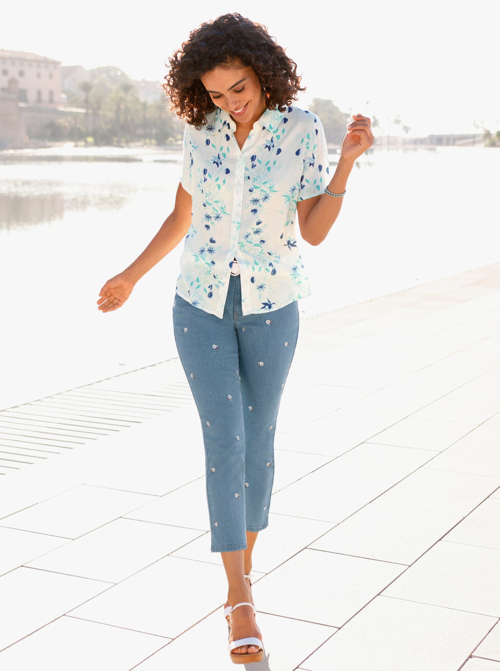 Hemdbluse aus reiner Viskose - ecru-blaugrün-bedruckt