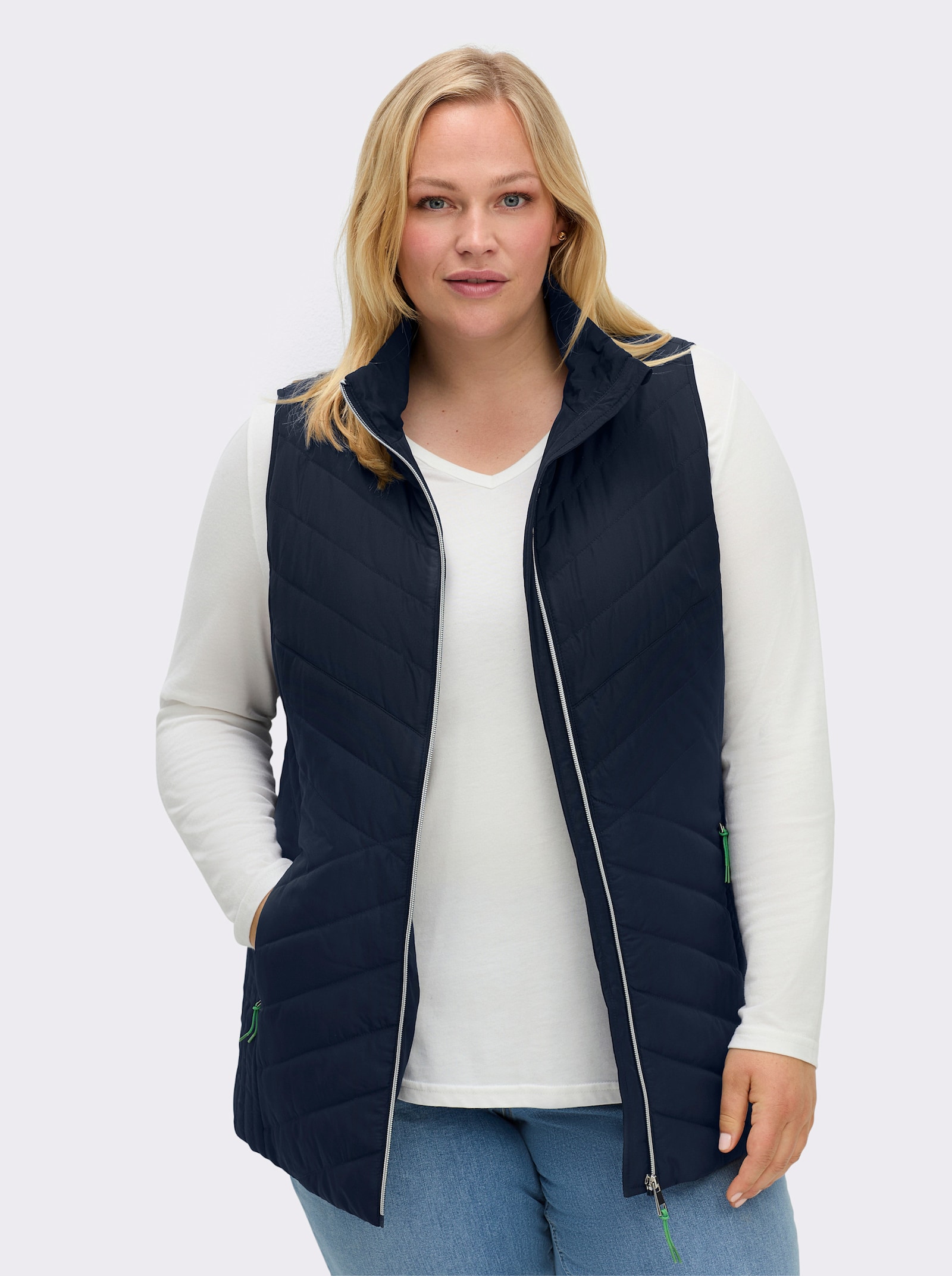 sheego Steppweste mit Stehkragen - tiefblau