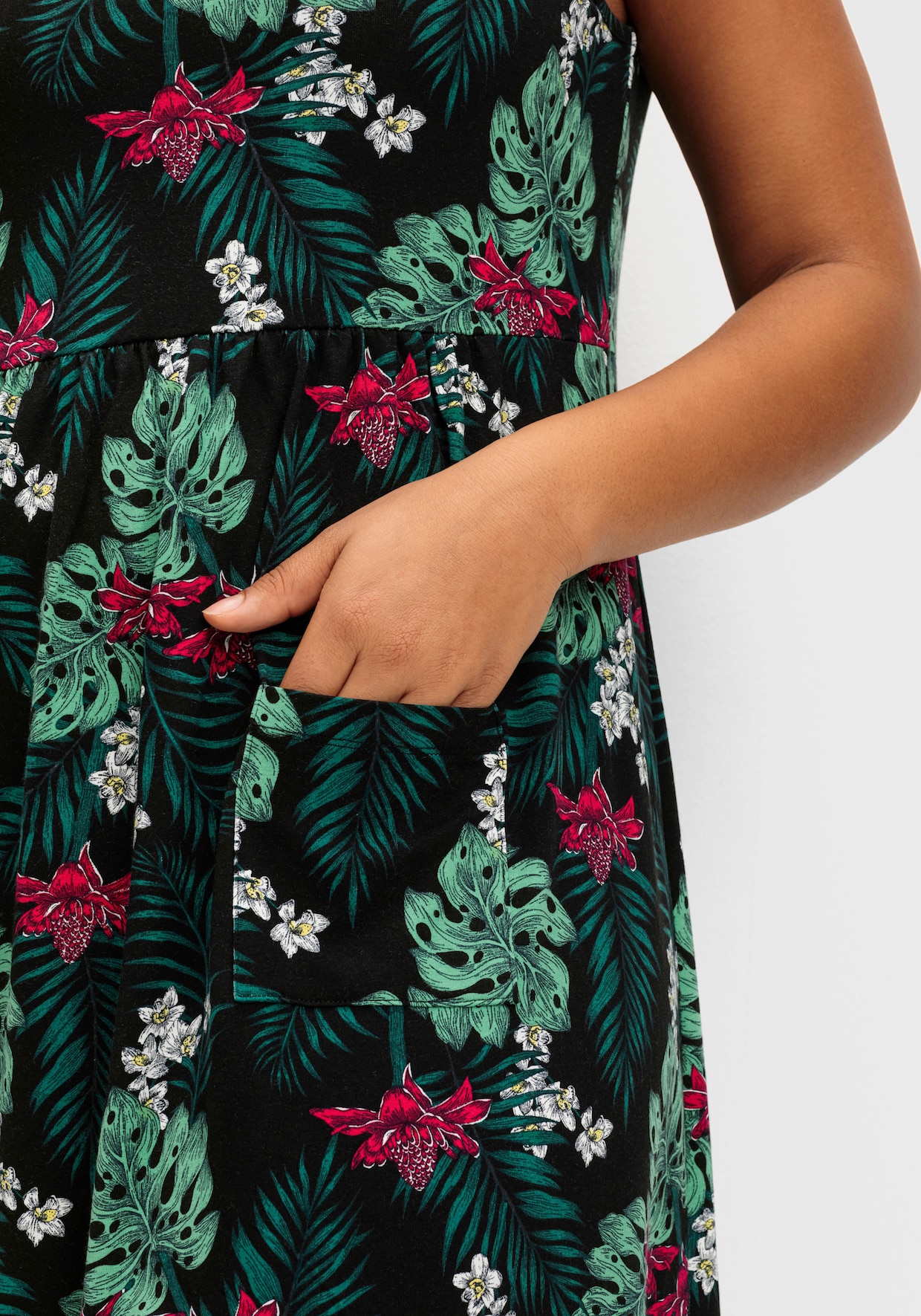 sheego Jerseykleid - schwarz-gemustert