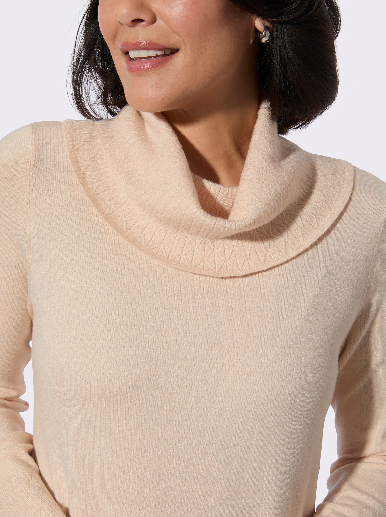 Rollkragenpullover mit Strickmuster rundum - elfenbein