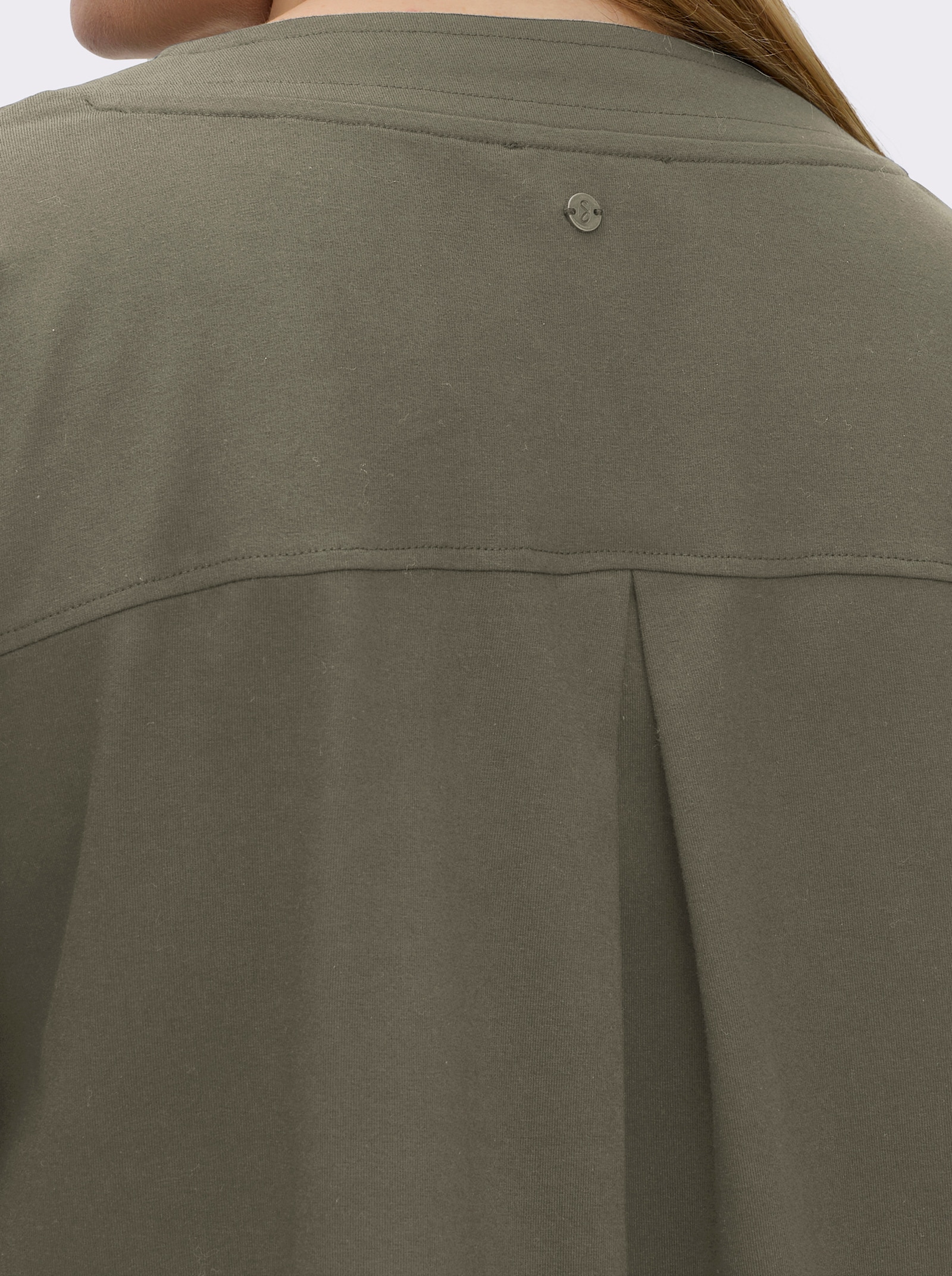 sheego Shirt mit V-Ausschnitt und Ethno-Details - khaki-beige-bedruckt