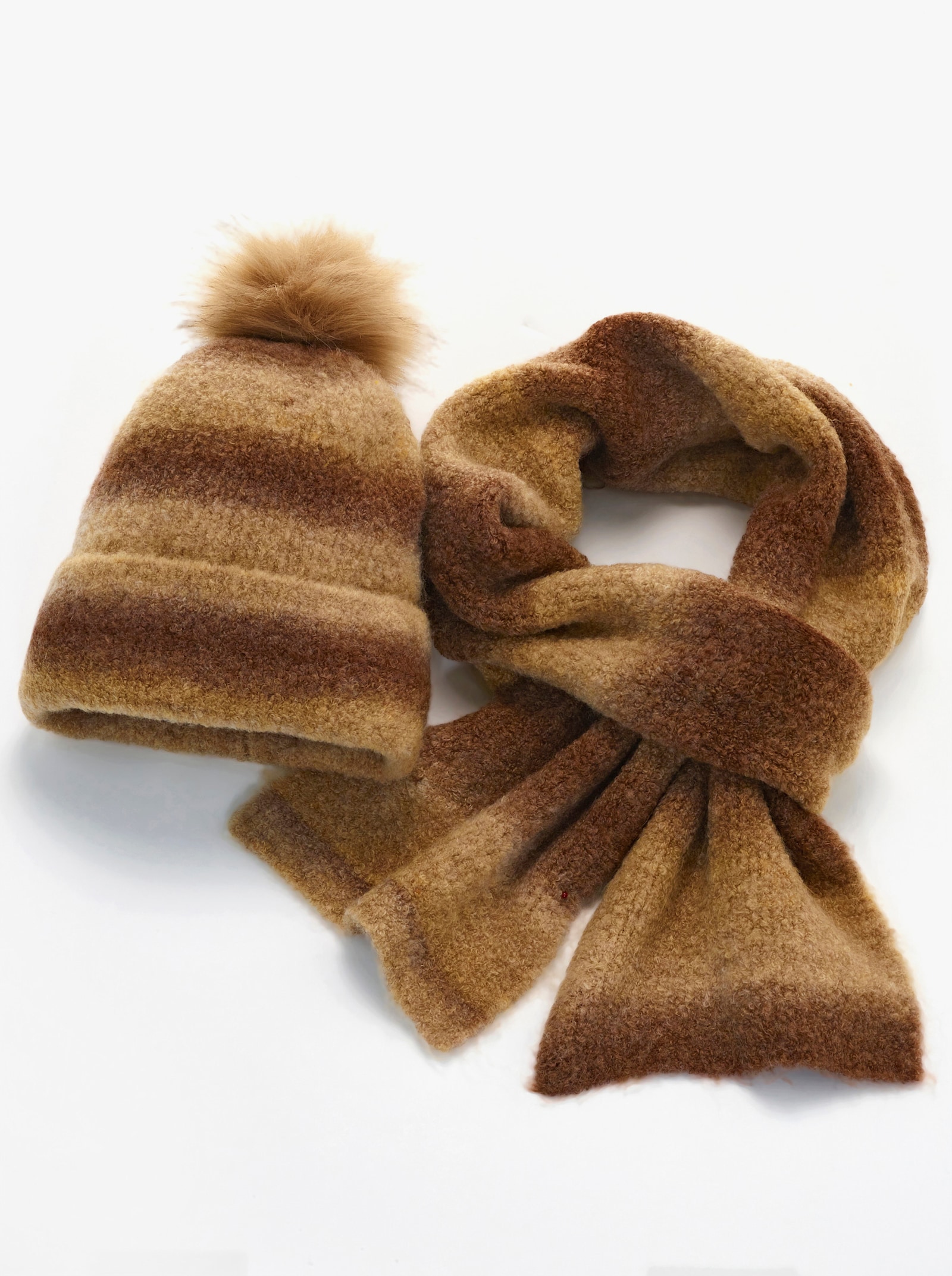 Schal mit Mütze - braun