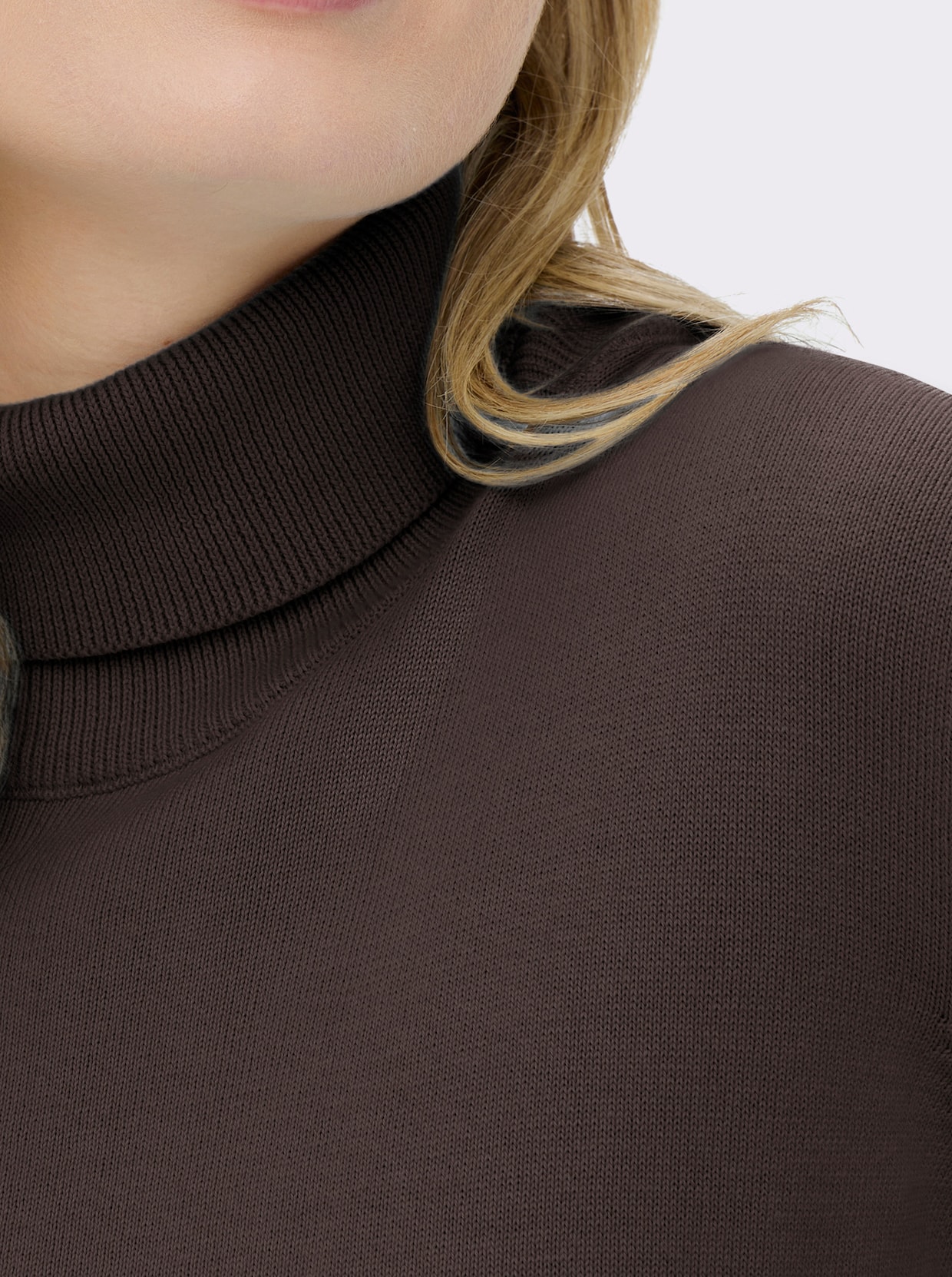 Rollkragenpullover aus reiner Baumwolle - braun