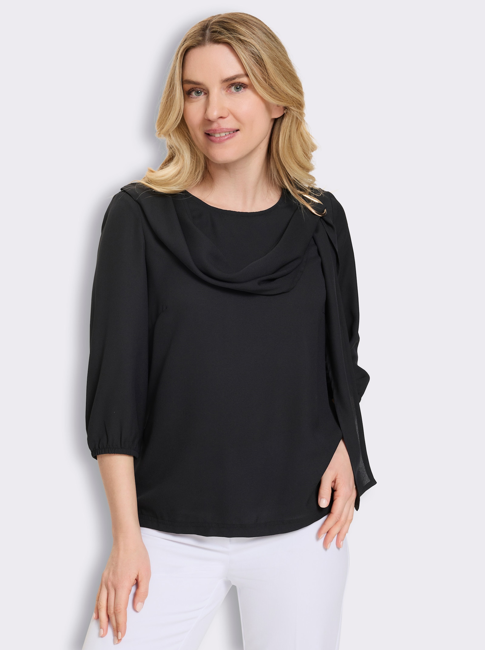 Schlupf-Bluse mit Schluppe und Zierspange - schwarz