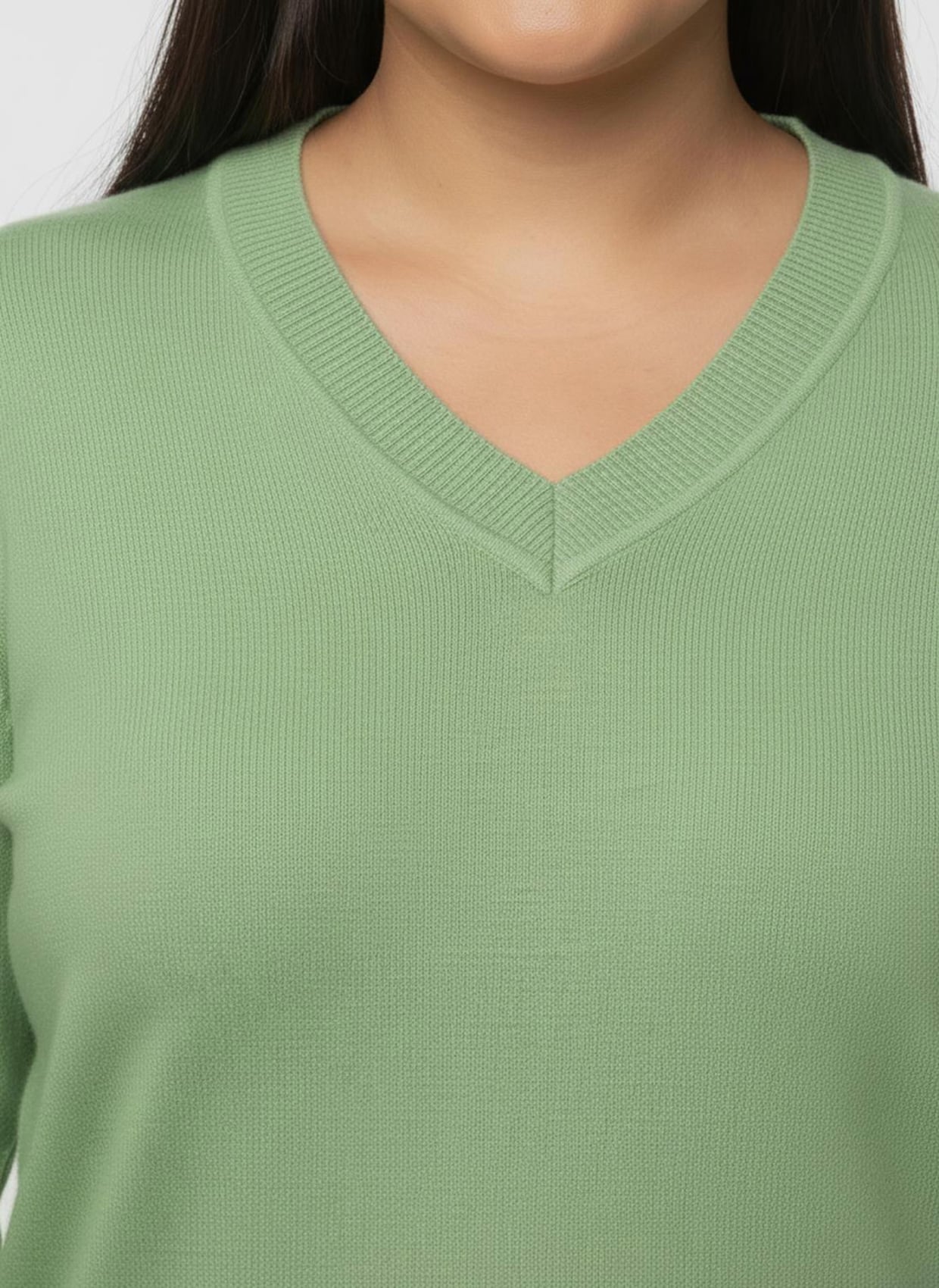 V-Ausschnitt-Pullover aus Feinstrick - apfel