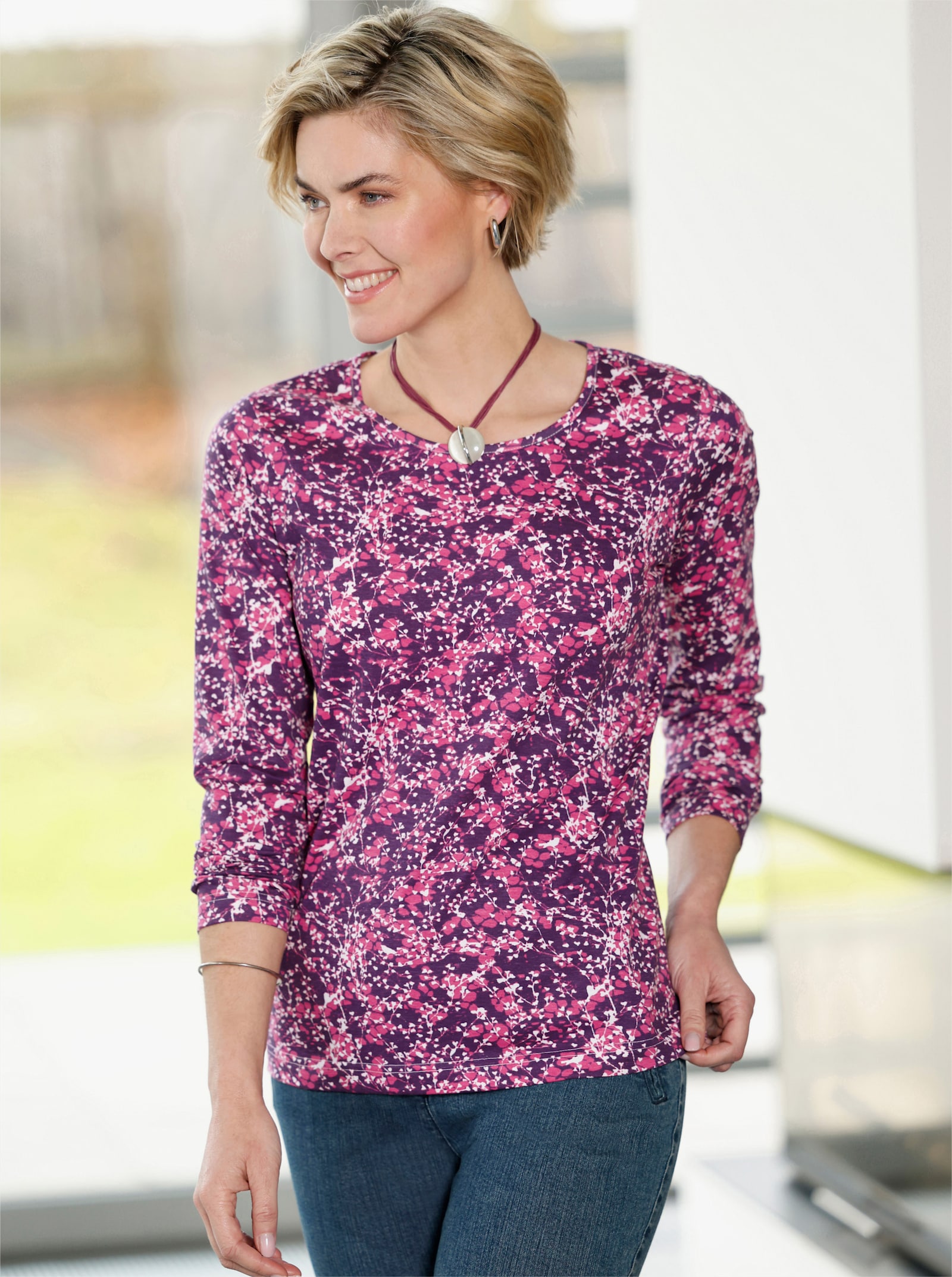 Rundhalsshirt in Single-Jersey-Qualität - traube-erika-bedruckt