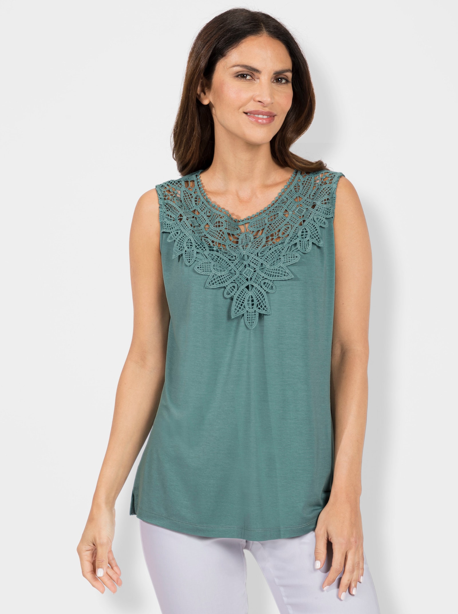 Shirttop mit Spitze am Ausschnitt - jade