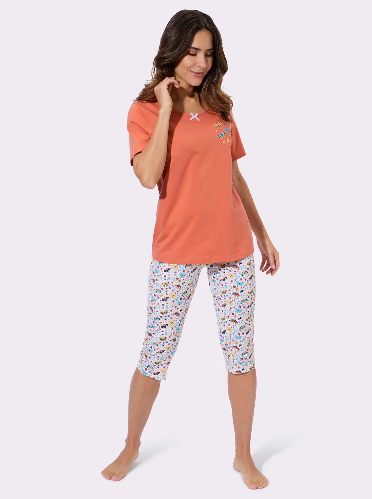 Capri-Schlafanzug mit Schmetterlings-Motive - papaya-weiß-bedruckt