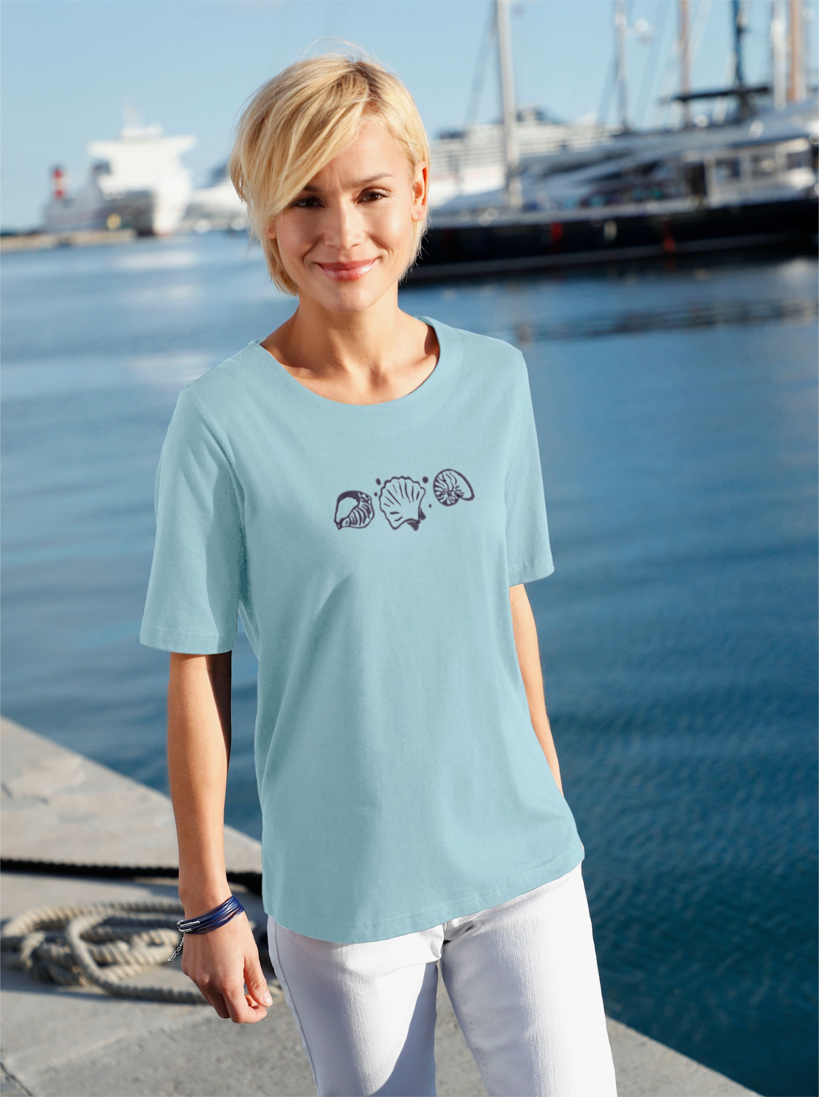 Kurzarmshirt mit Muschel-Druck - hellblau