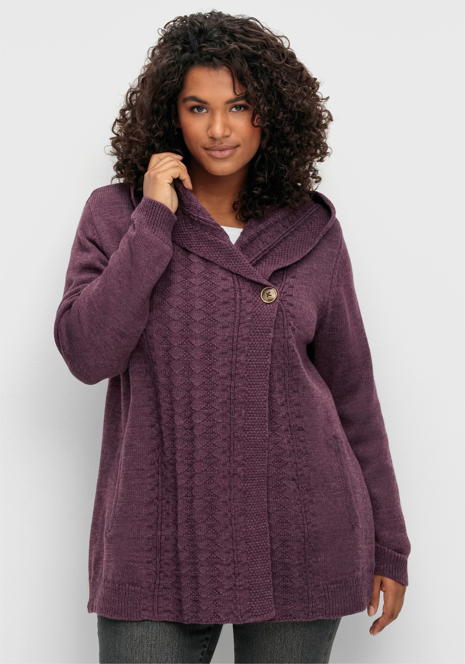 sheego by Joe Browns Kapuzenstrickjacke mit Knopf - brombeere