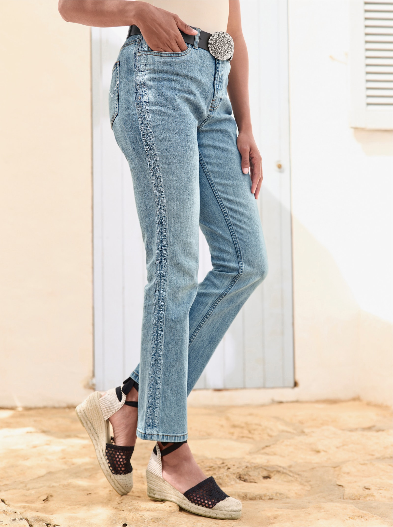 heine 5-Pocket-Jeans mit hohem Stretch-Anteil - blue-bleached